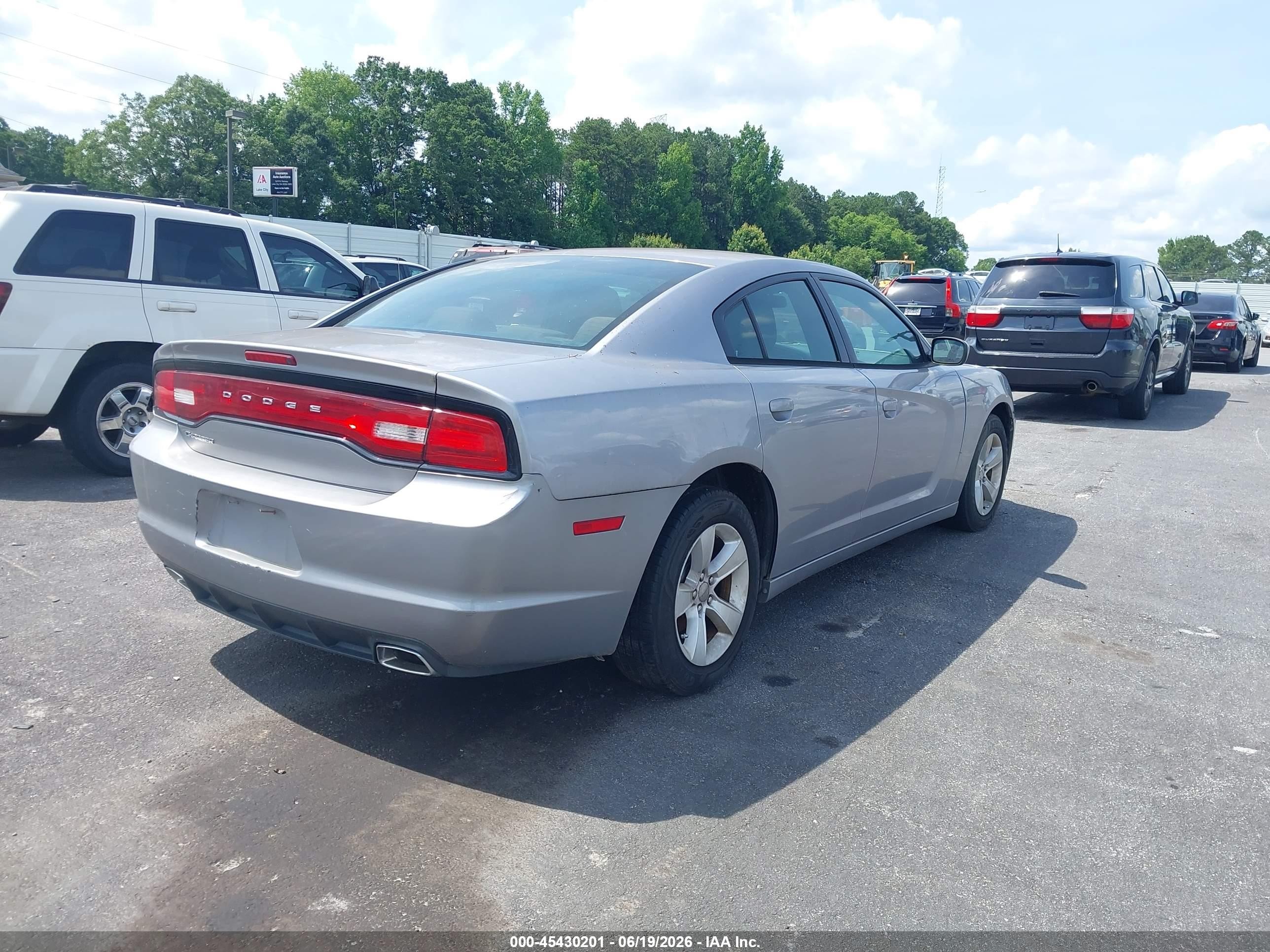 2013 Dodge Charger Se Silver vin: 2C3CDXBG7DH689741