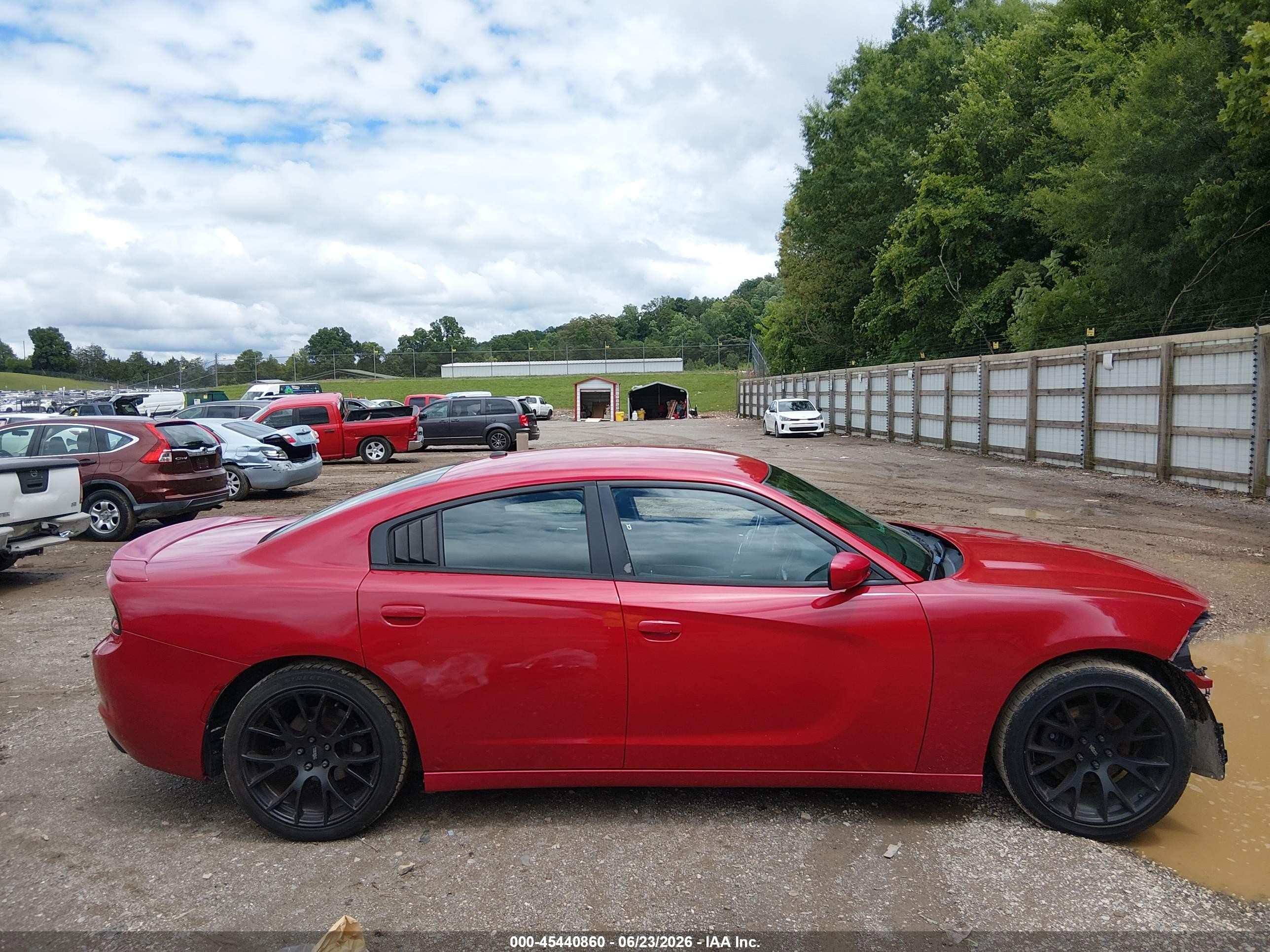 2015 Dodge Charger Se Red vin: 2C3CDXBG7FH795464
