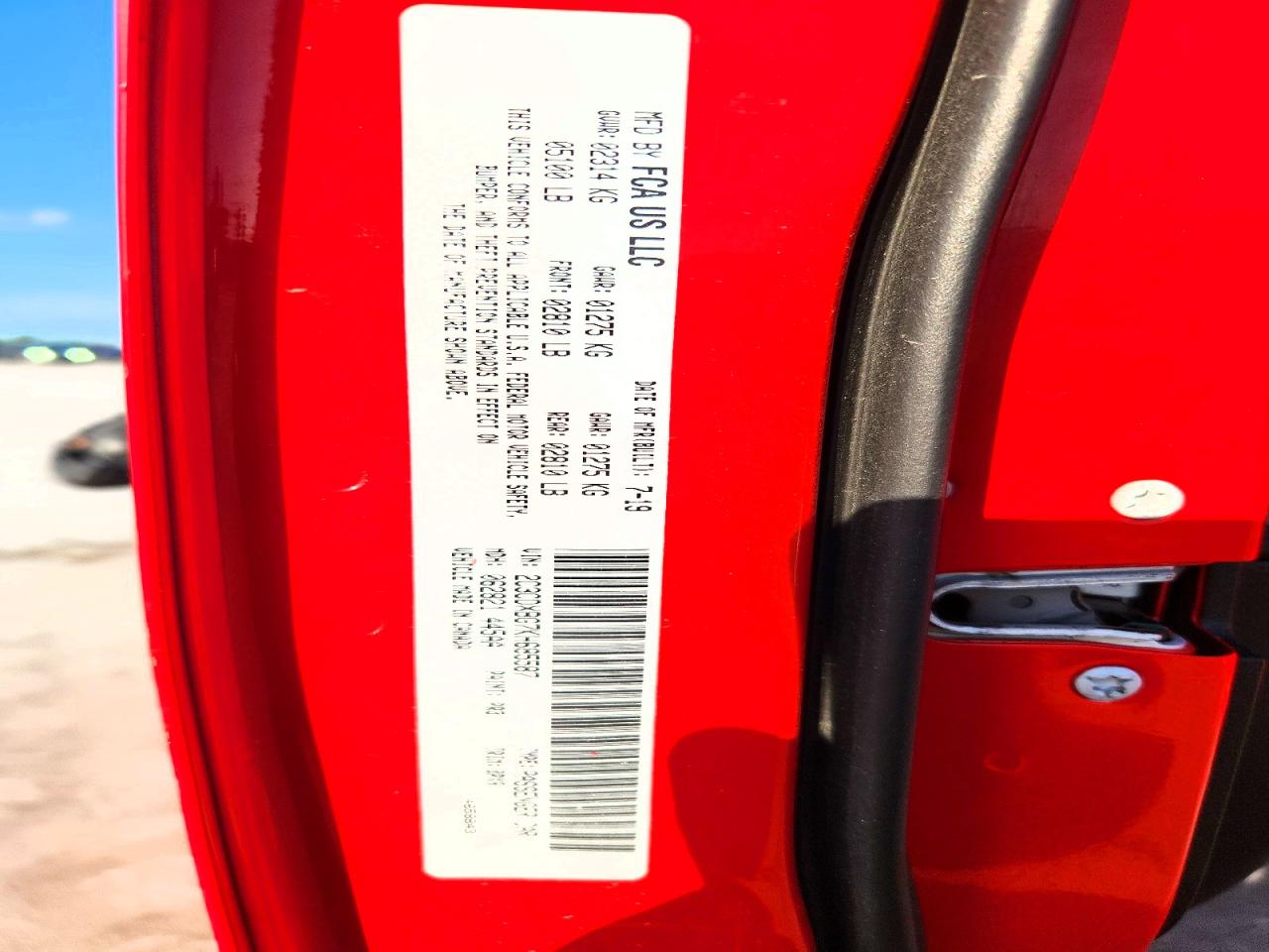 2019 Dodge Charger 2.2 Red vin: 2C3CDXBG7KH685587