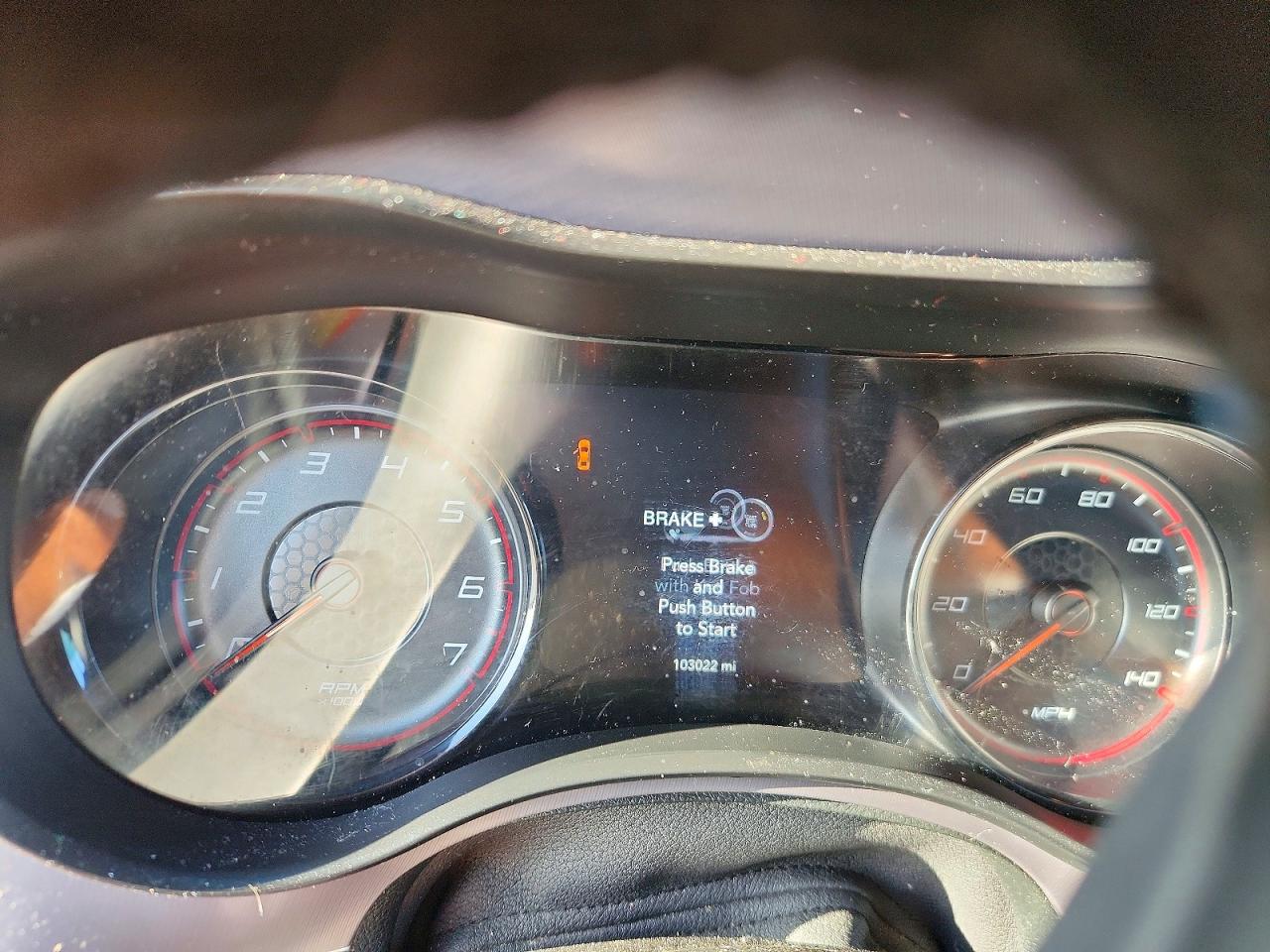 2019 Dodge Charger 2.2 Red vin: 2C3CDXBG7KH685587