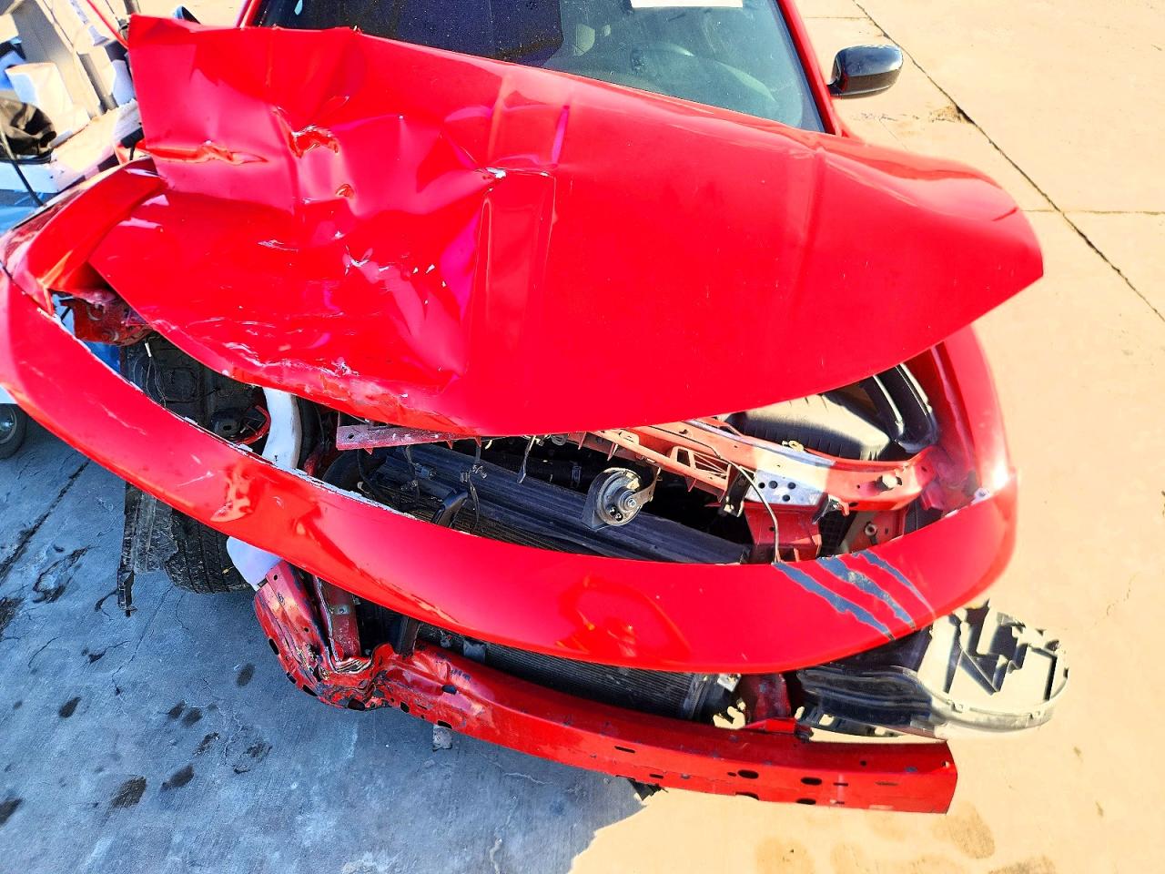 2019 Dodge Charger 2.2 Red vin: 2C3CDXBG7KH685587