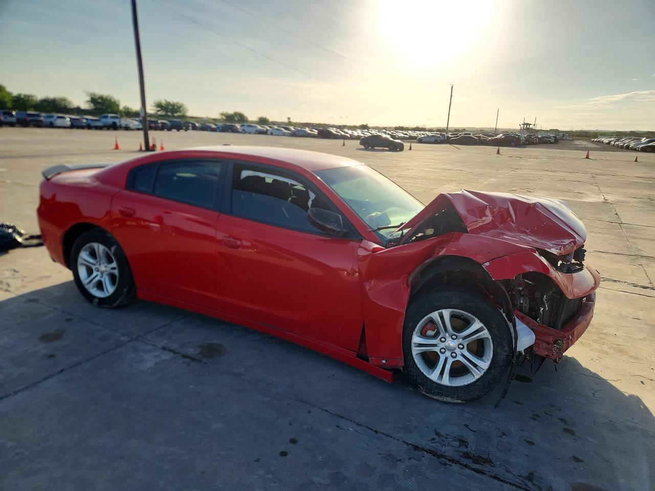 2019 Dodge Charger 2.2 Red vin: 2C3CDXBG7KH685587