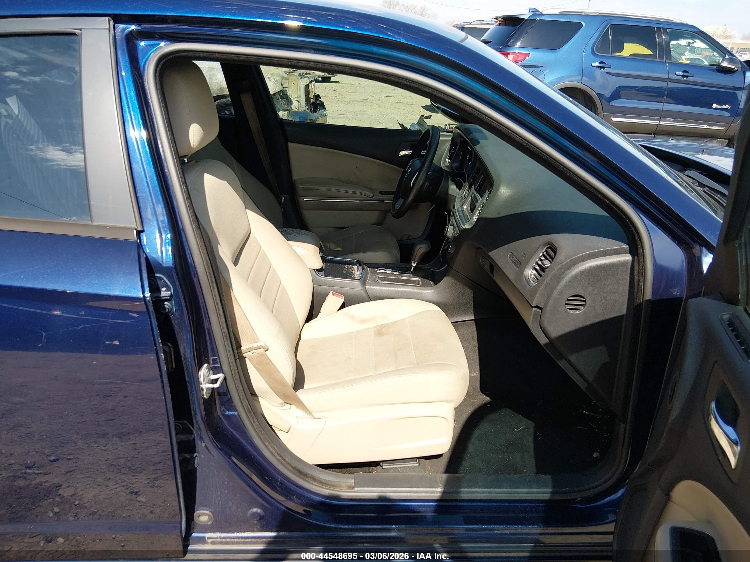 2014 Dodge Charger Se Blue vin: 2C3CDXBG8EH282447