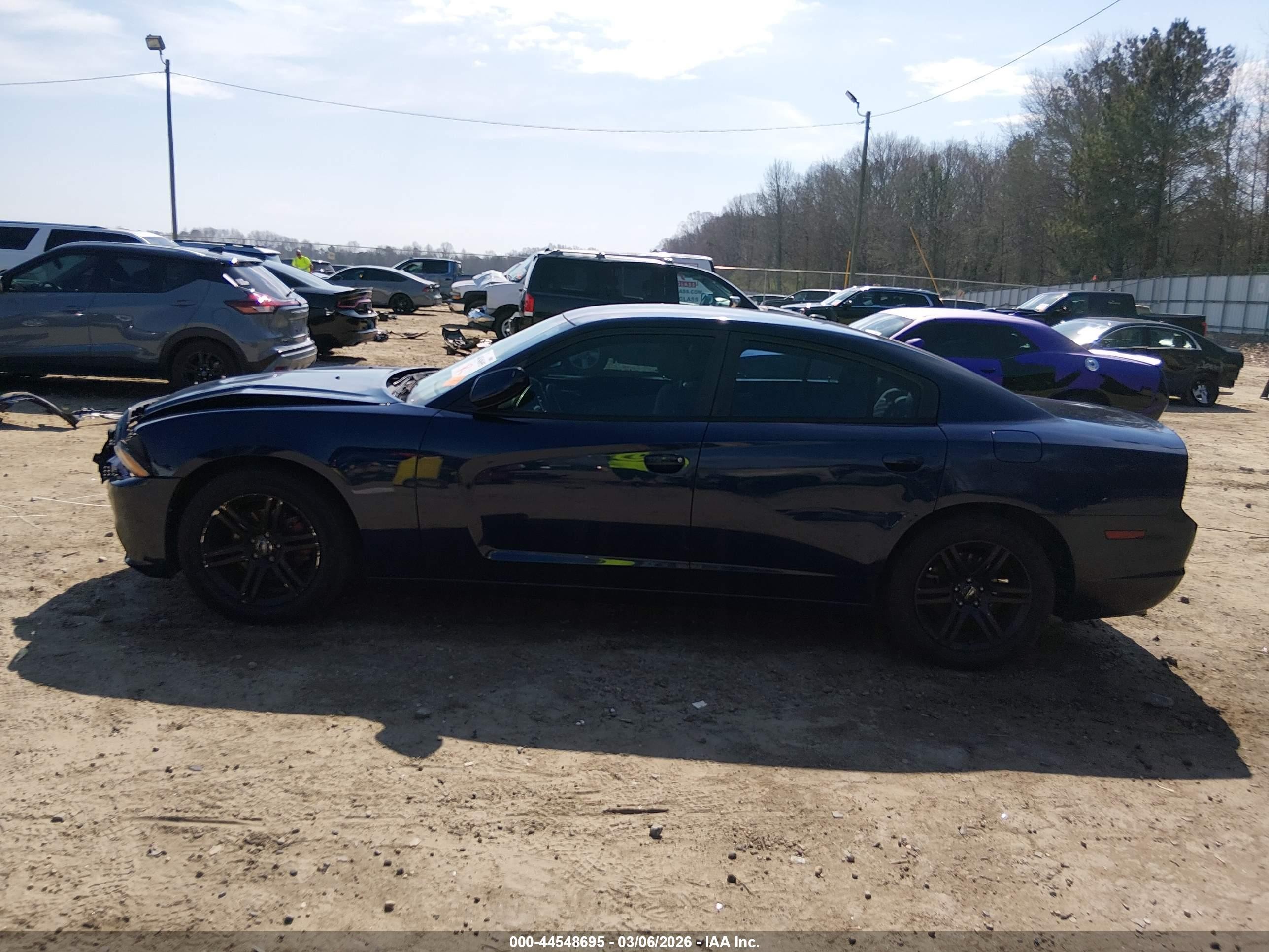 2014 Dodge Charger Se Blue vin: 2C3CDXBG8EH282447