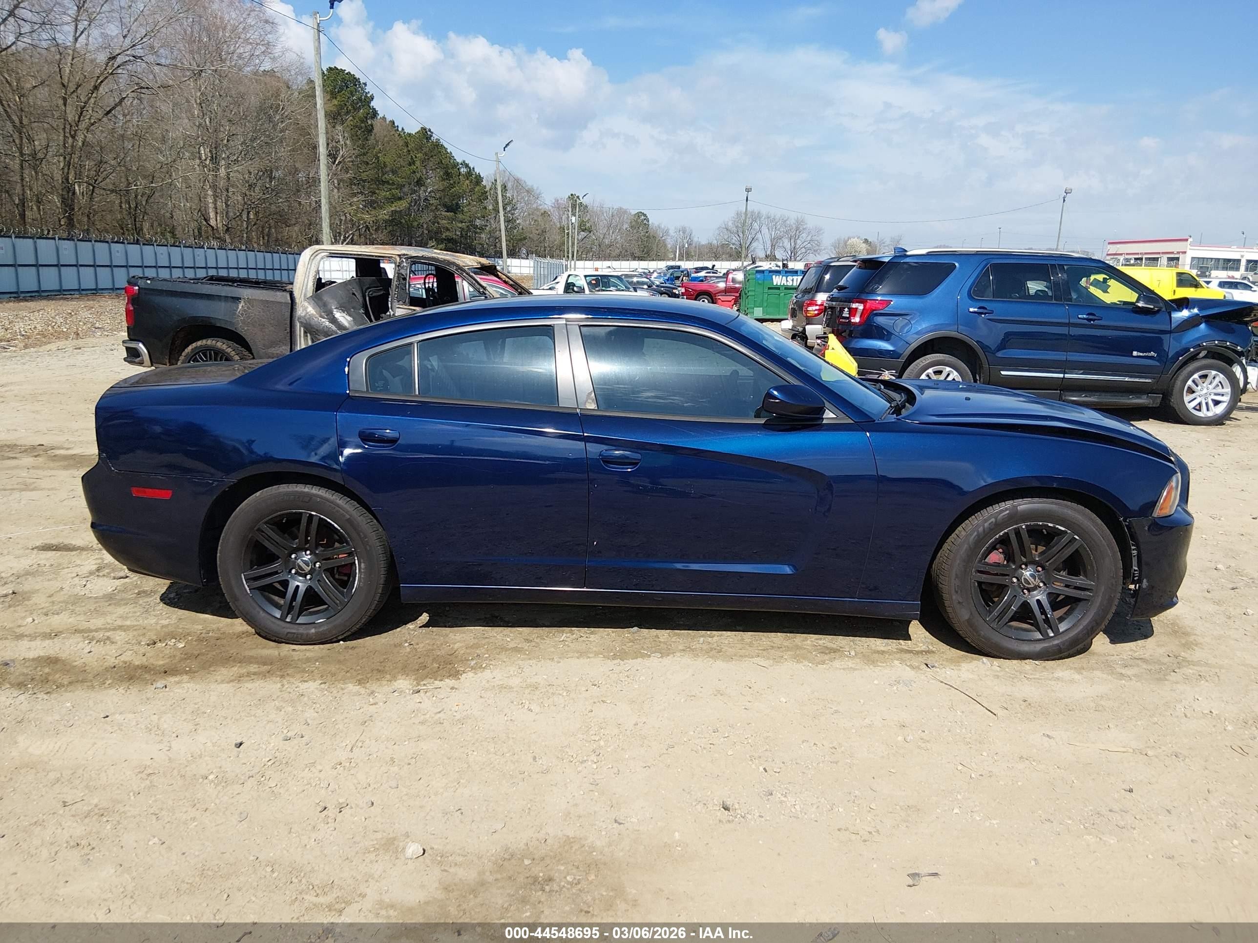 2014 Dodge Charger Se Blue vin: 2C3CDXBG8EH282447