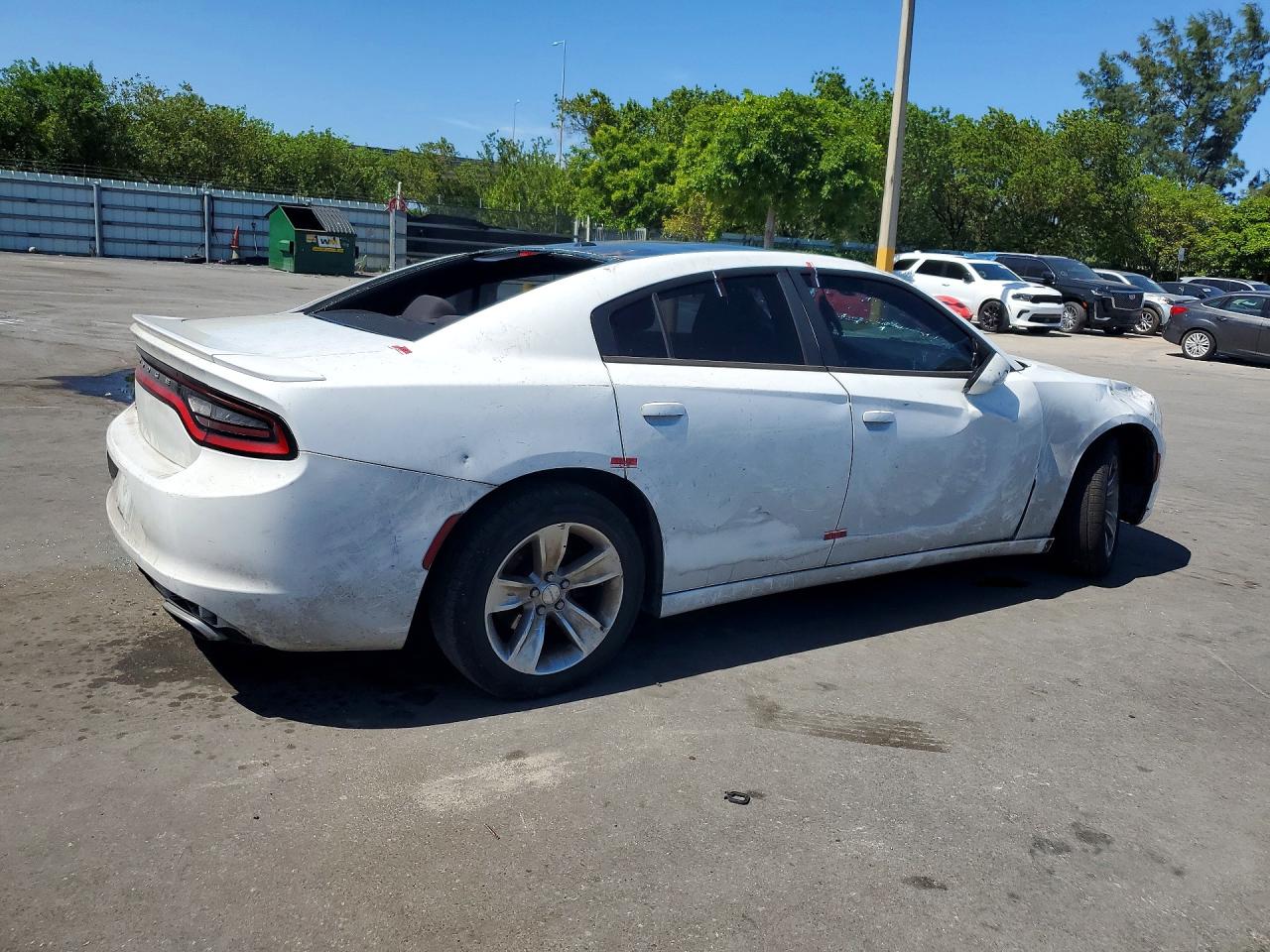 2015 Dodge Charger Se Белый vin: 2C3CDXBG8FH784862
