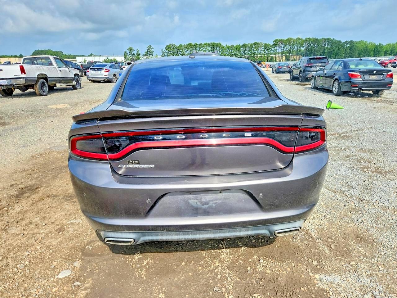 2015 Dodge Charger Se Коричневый vin: 2C3CDXBG8FH812806