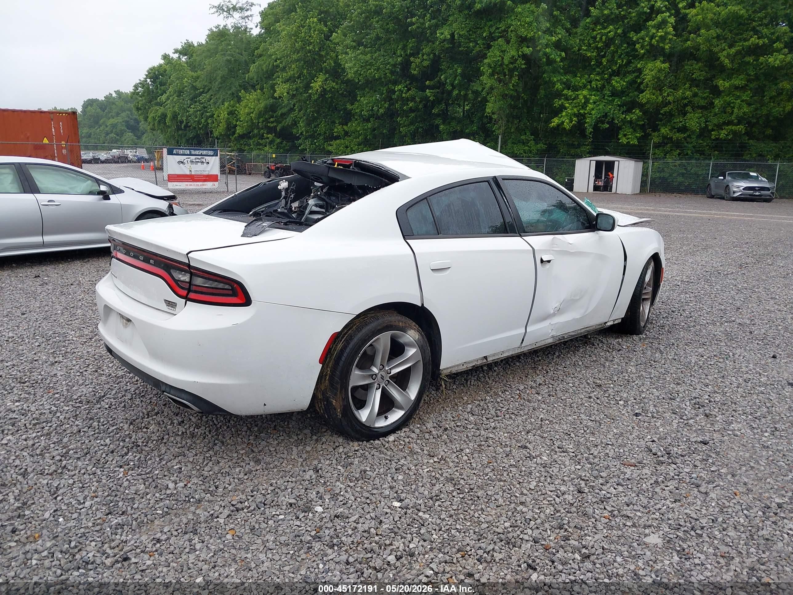 2015 Dodge Charger Se Белый vin: 2C3CDXBG8FH827290