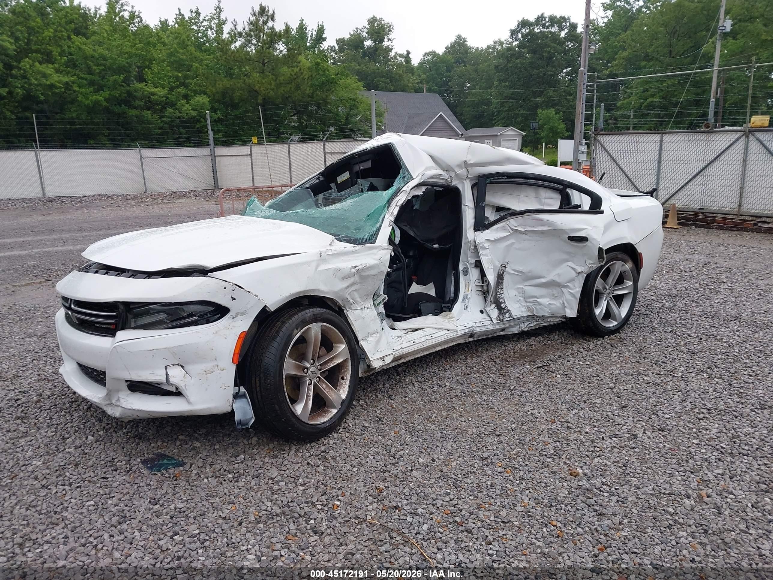 2015 Dodge Charger Se Белый vin: 2C3CDXBG8FH827290