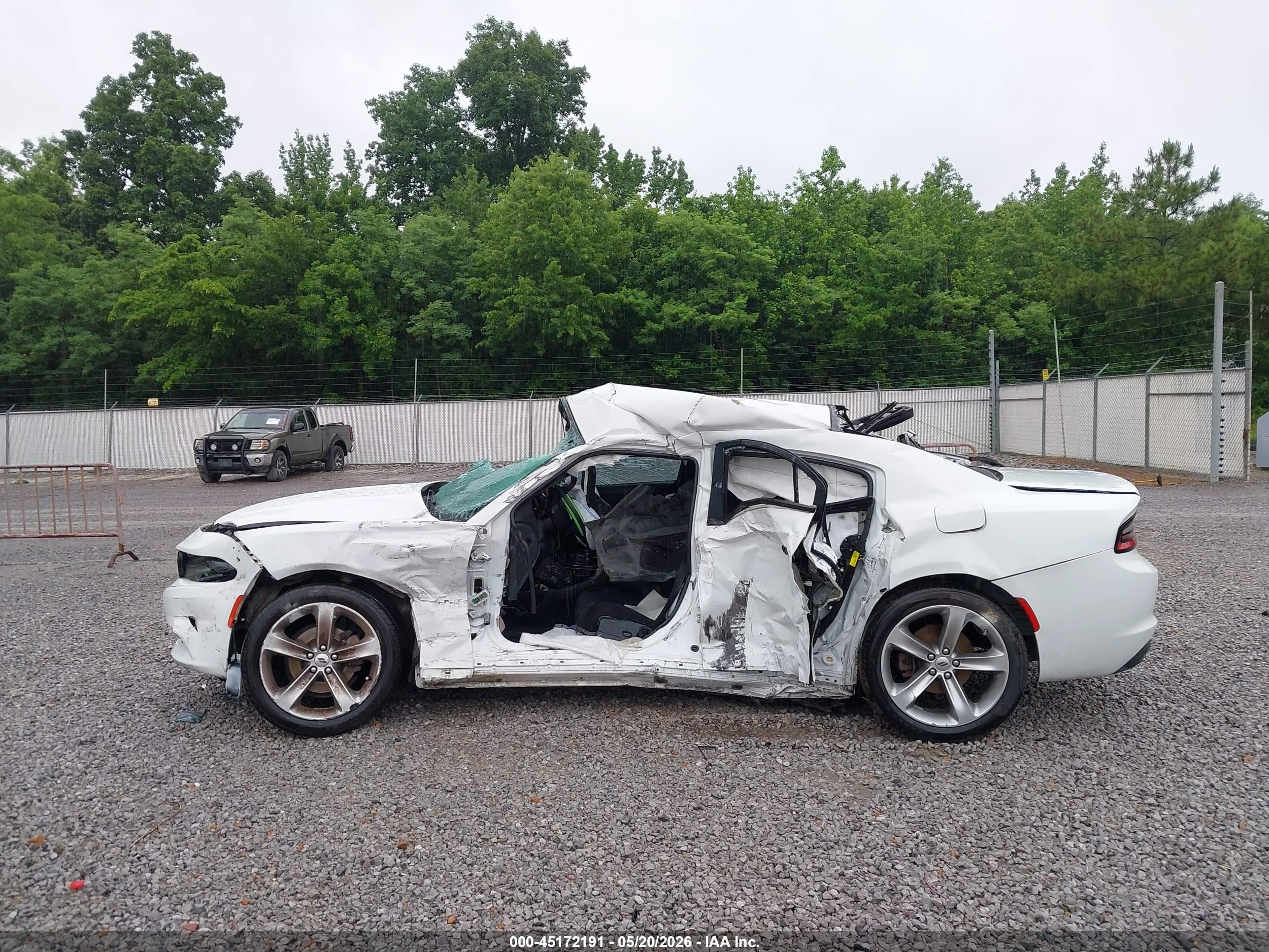 2015 Dodge Charger Se Белый vin: 2C3CDXBG8FH827290