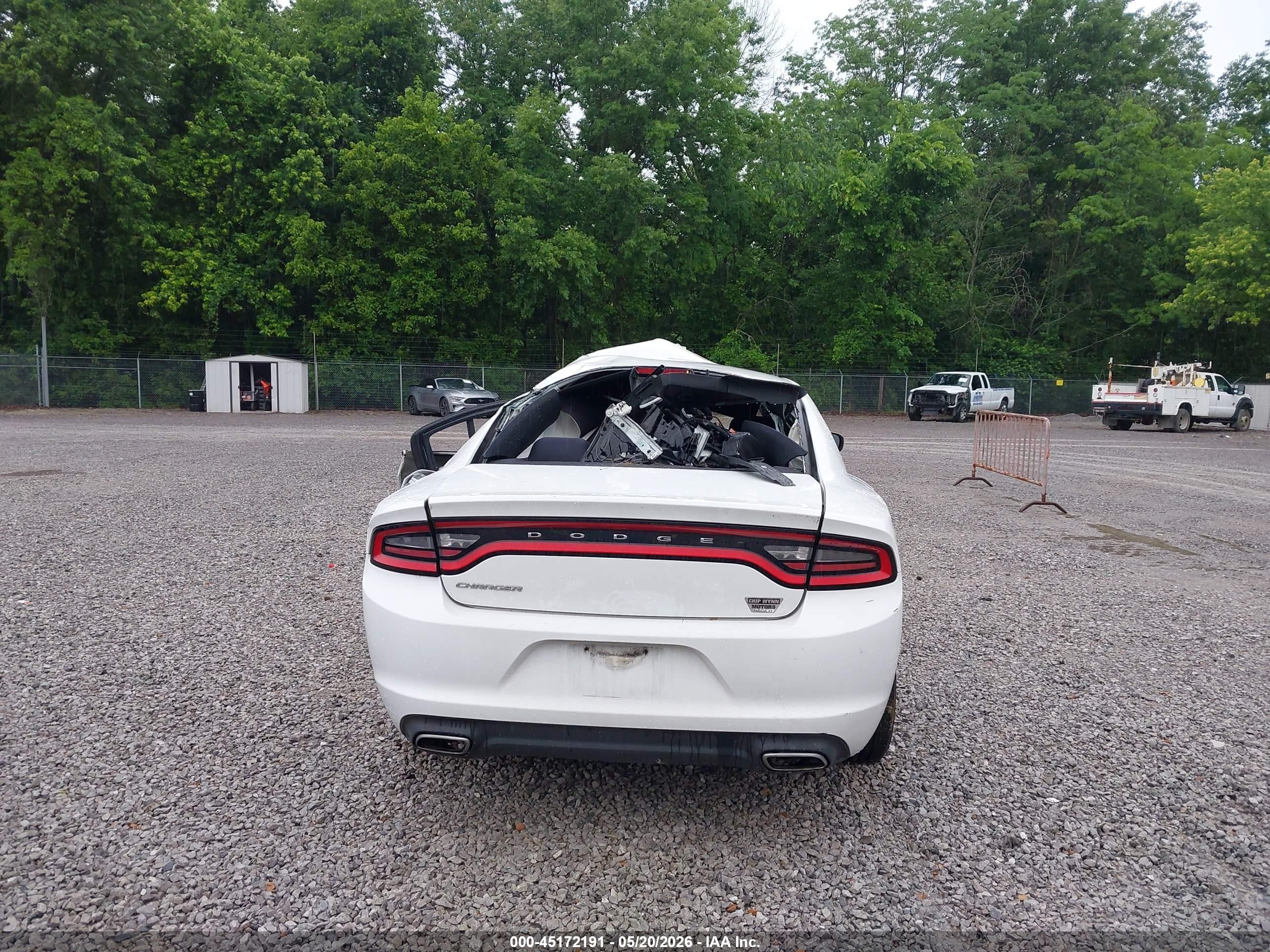 2015 Dodge Charger Se Белый vin: 2C3CDXBG8FH827290