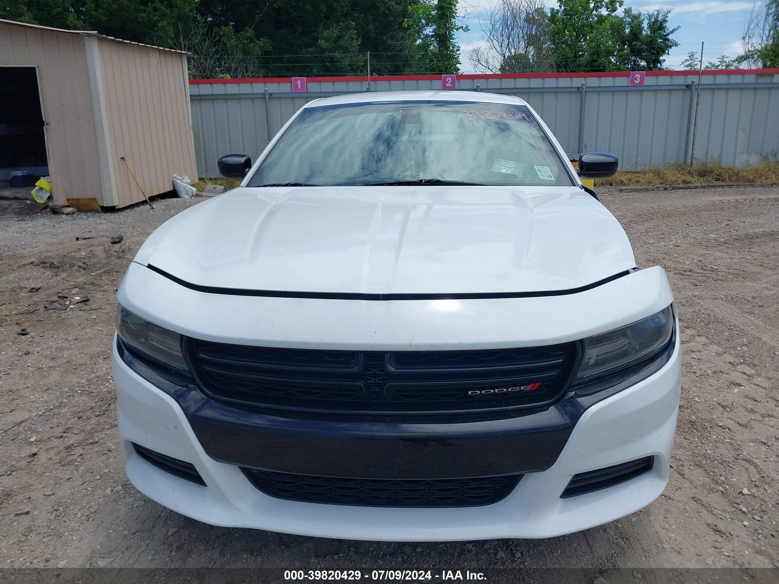 2018 Dodge Charger Sxt Rwd White vin: 2C3CDXBG8JH174243