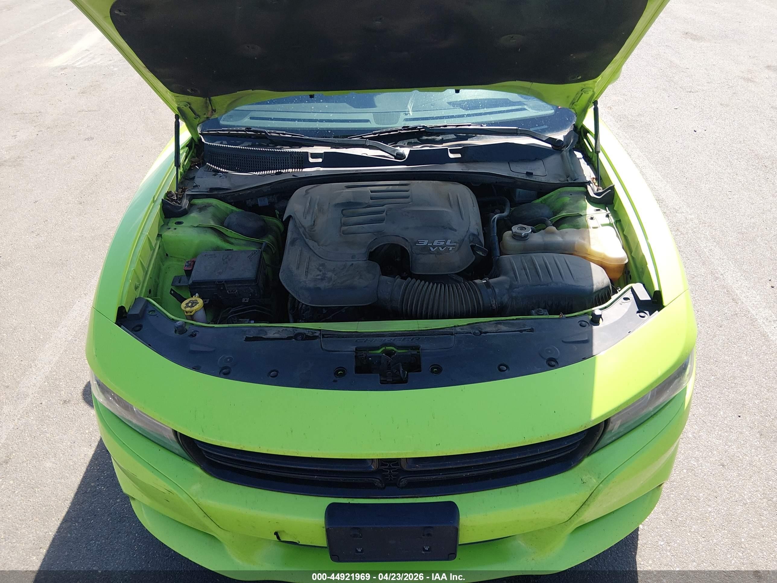 2019 Dodge Charger Sxt Rwd Green vin: 2C3CDXBG8KH652985