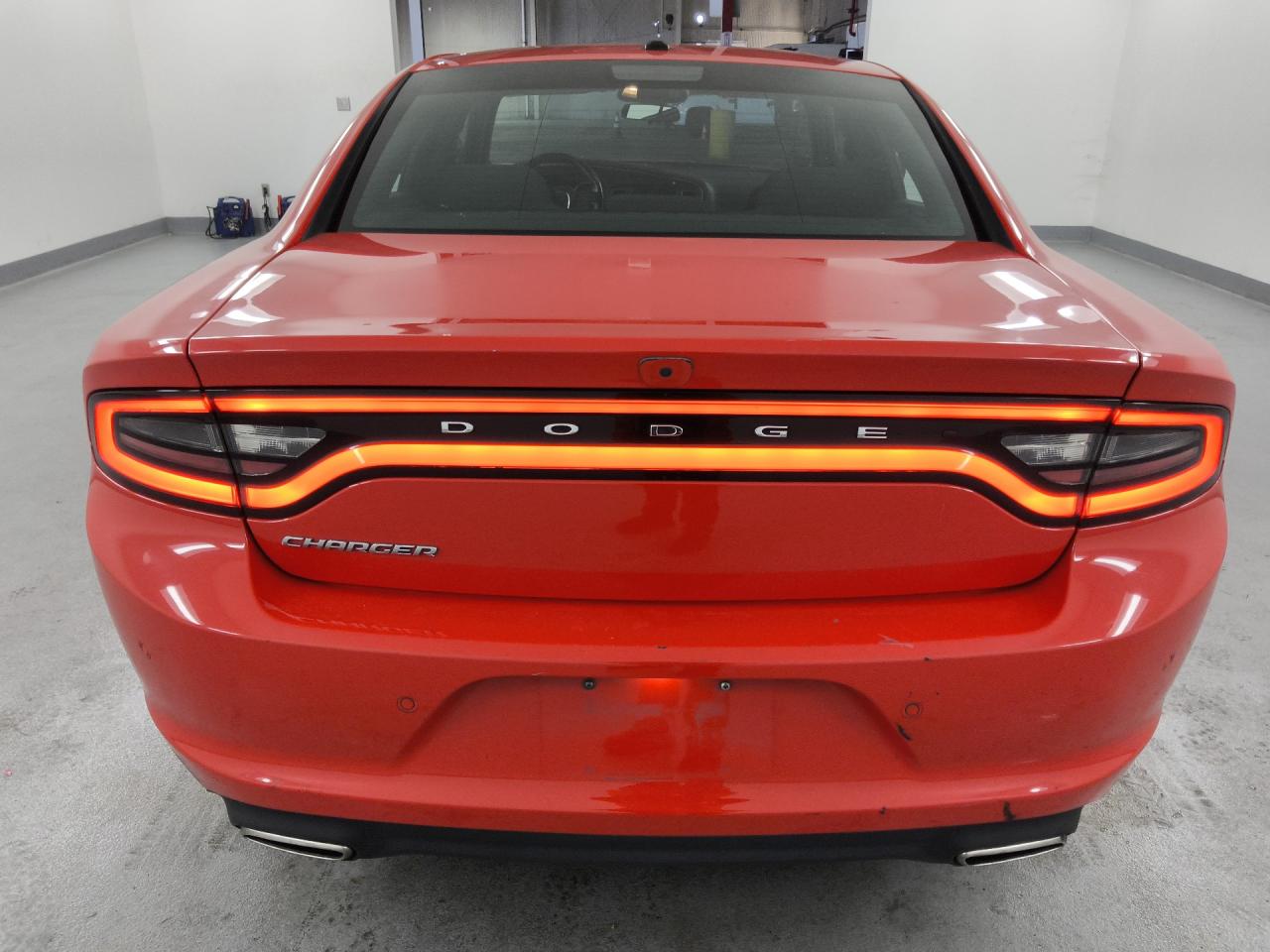 2022 Dodge Charger Sxt Red vin: 2C3CDXBG8NH219459 Damage: Rear Bumper/Cover, Scraped, 5 To 6 Inches