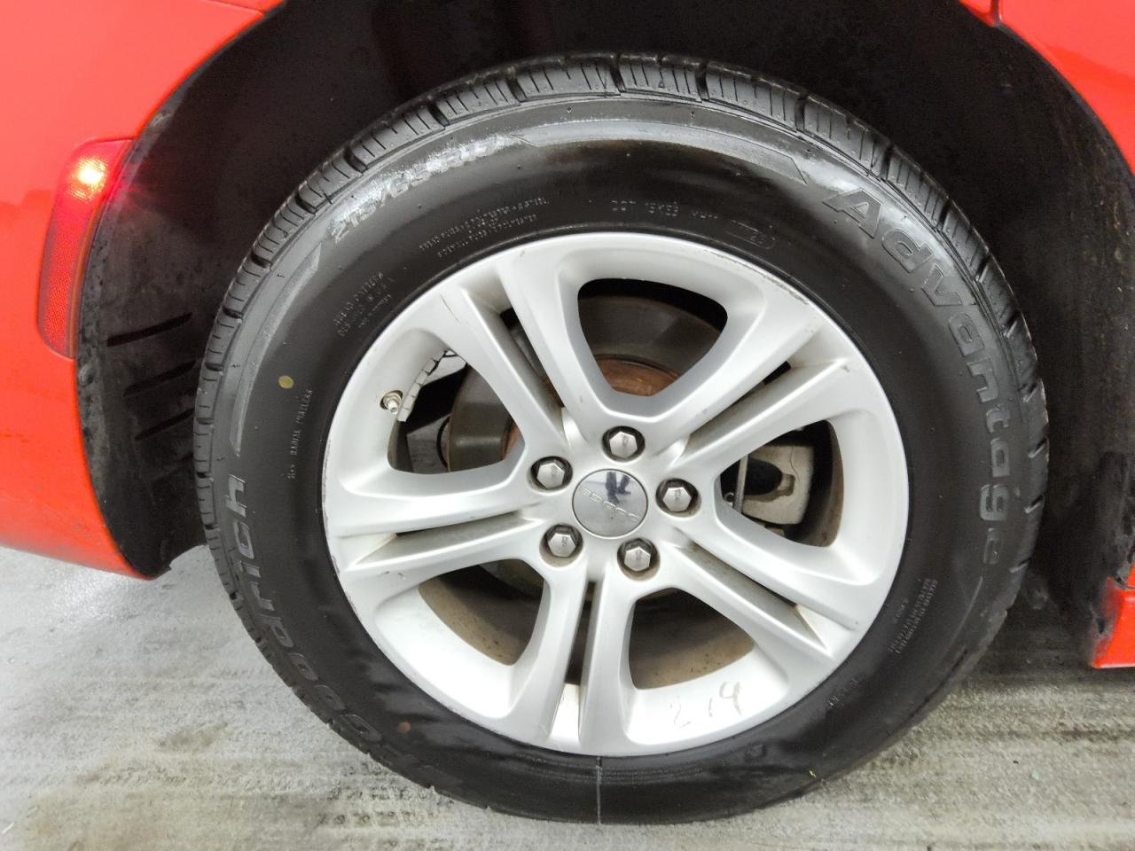 2022 Dodge Charger Sxt Red vin: 2C3CDXBG8NH219459 Damage: Right Rear Wheel, Curb Rash, 7 To 8 Inches
