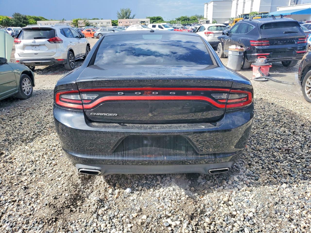 2015 Dodge Charger Se Черный vin: 2C3CDXBG9FH776575