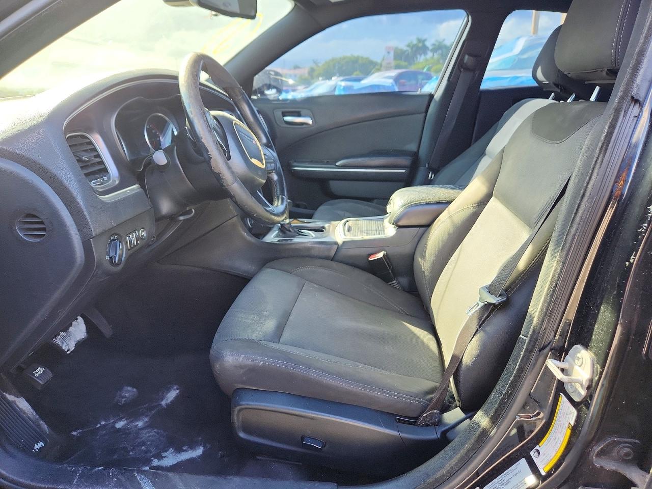 2015 Dodge Charger Se Черный vin: 2C3CDXBG9FH776575