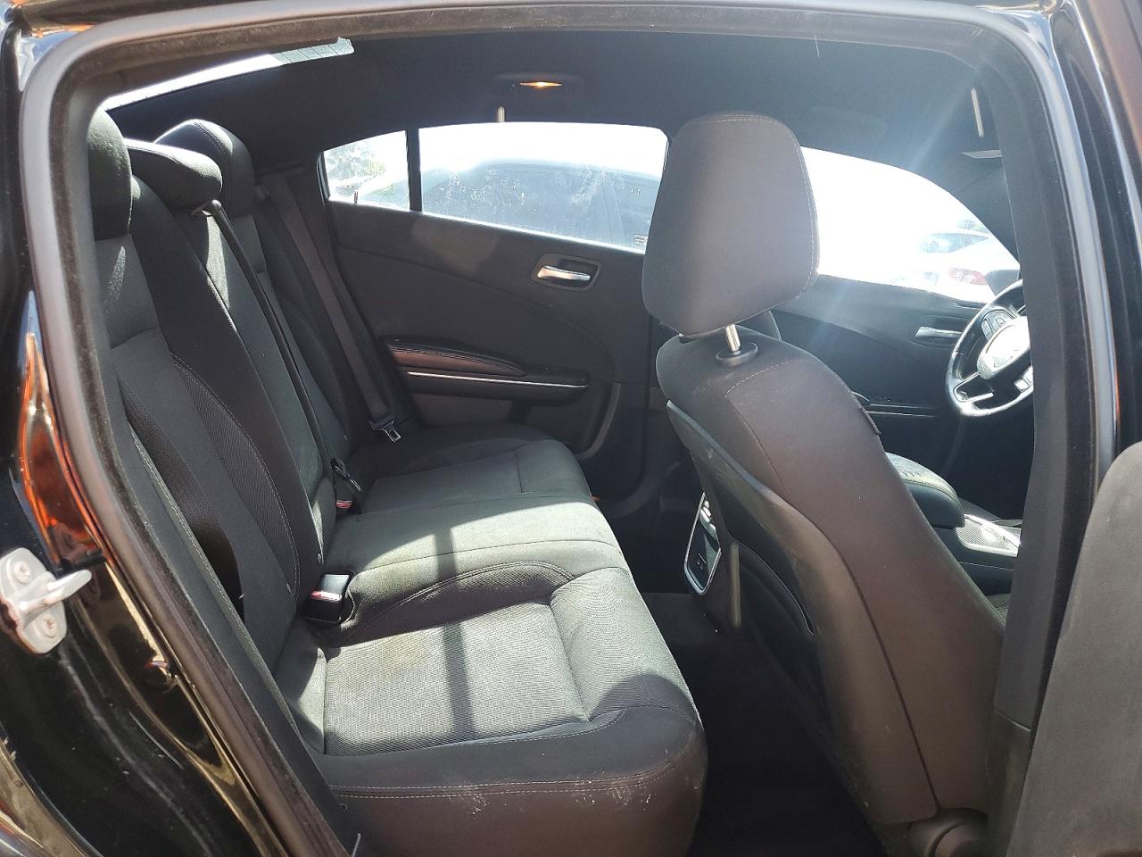 2015 Dodge Charger Se Черный vin: 2C3CDXBG9FH776575