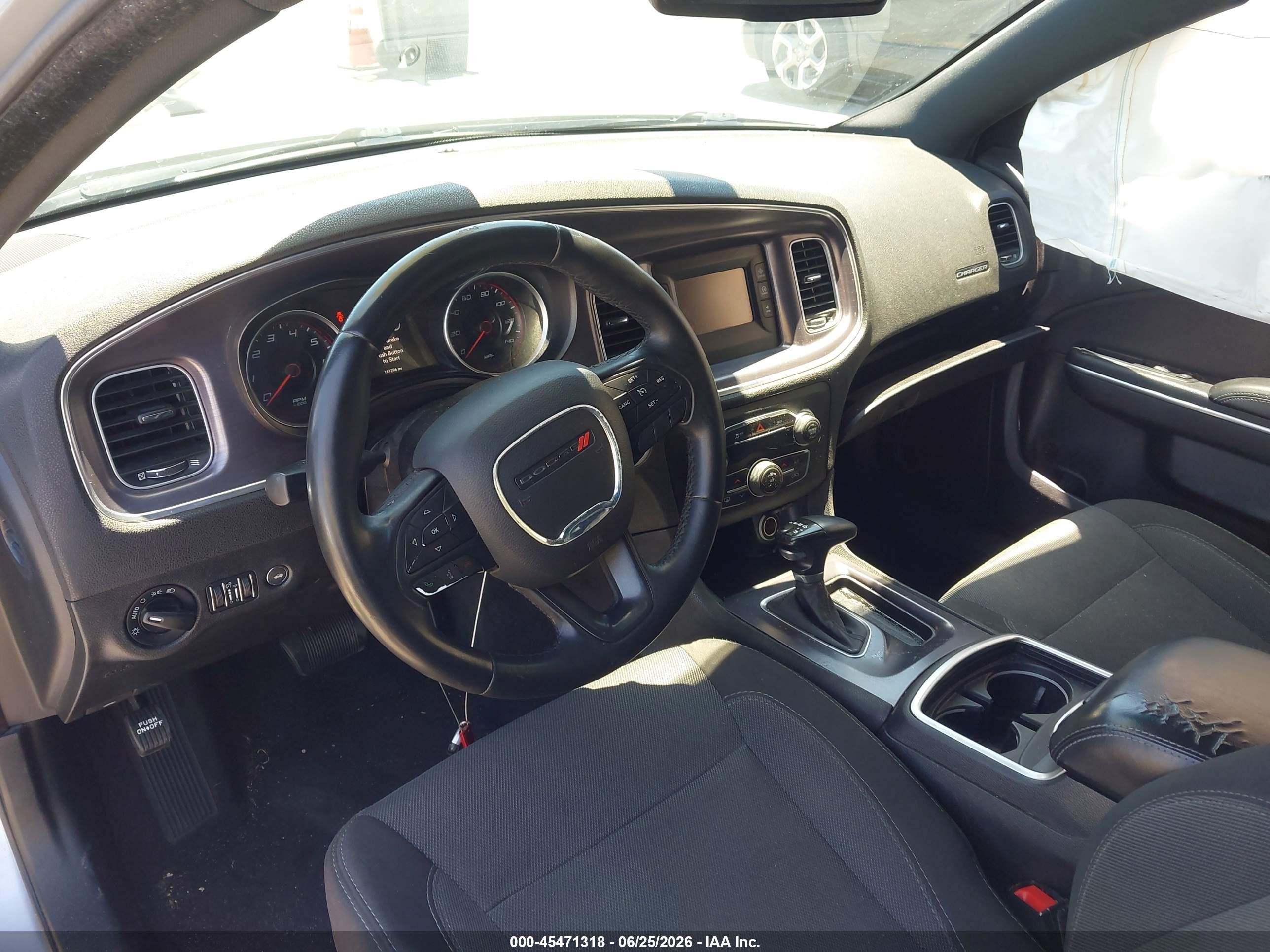 2015 Dodge Charger Se Серебряный vin: 2C3CDXBG9FH878734