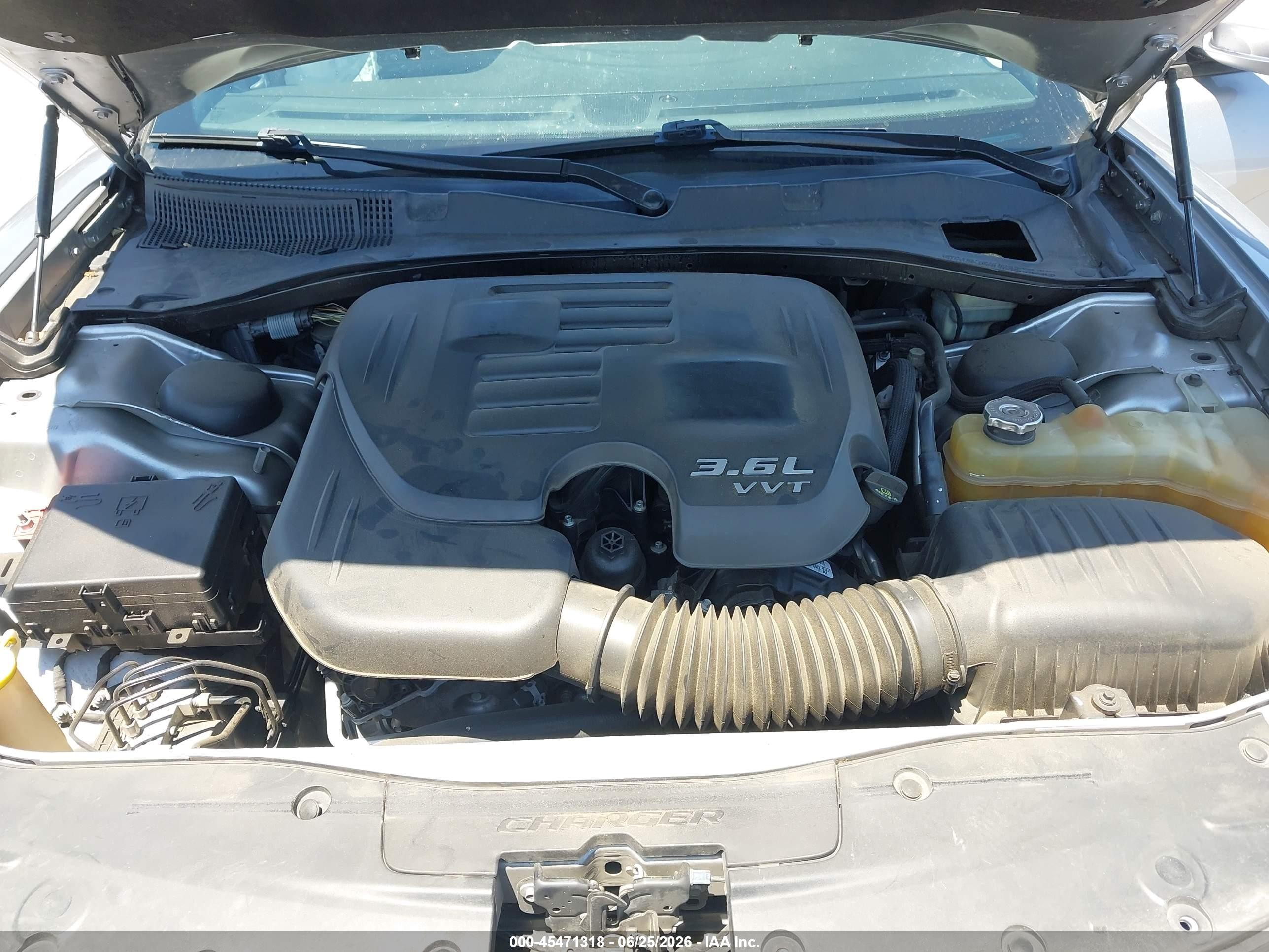 2015 Dodge Charger Se Серебряный vin: 2C3CDXBG9FH878734