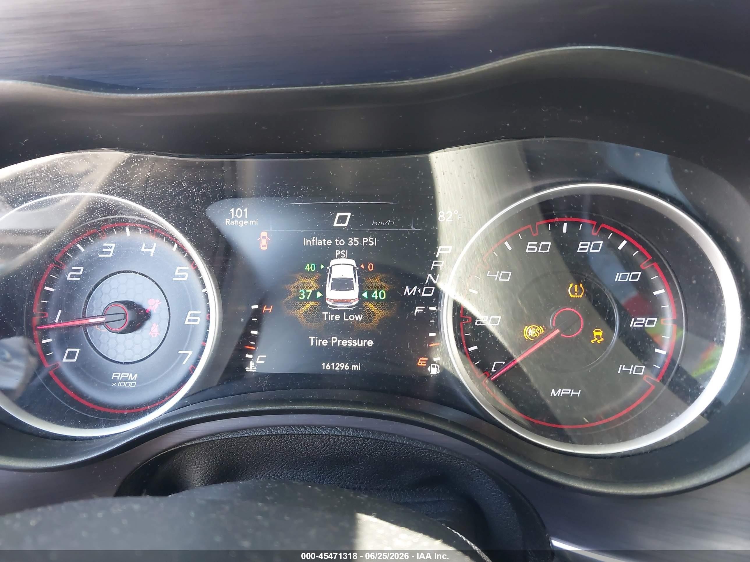 2015 Dodge Charger Se Серебряный vin: 2C3CDXBG9FH878734