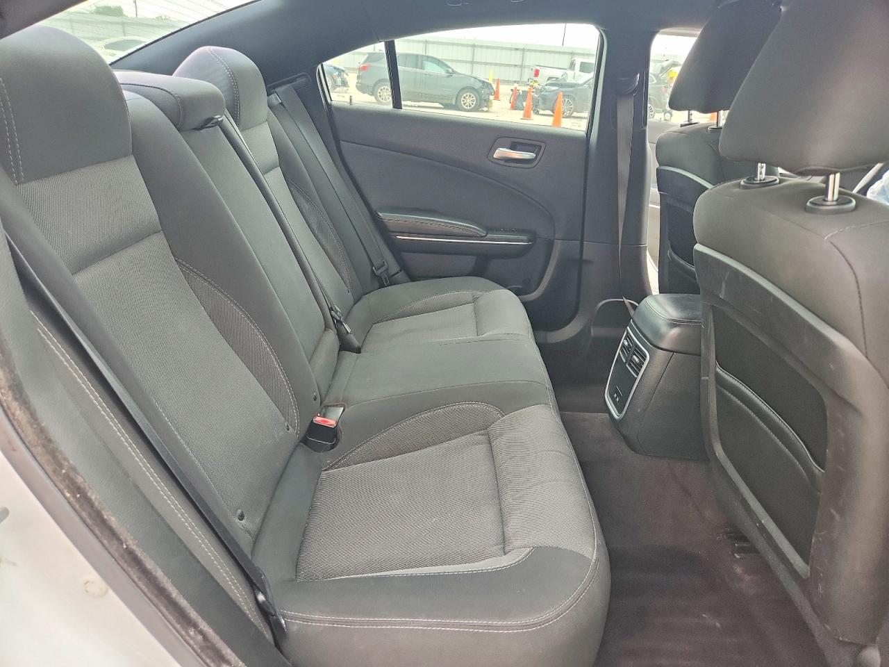 2018 Dodge Charger Sxt White vin: 2C3CDXBG9JH152316