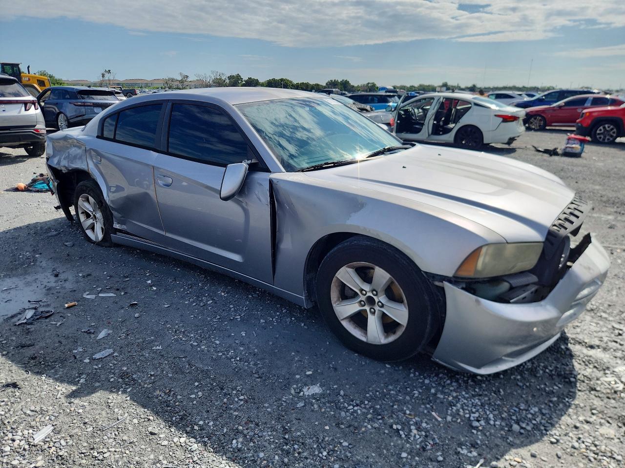2014 Dodge Charger Se Silver vin: 2C3CDXBGXEH168403