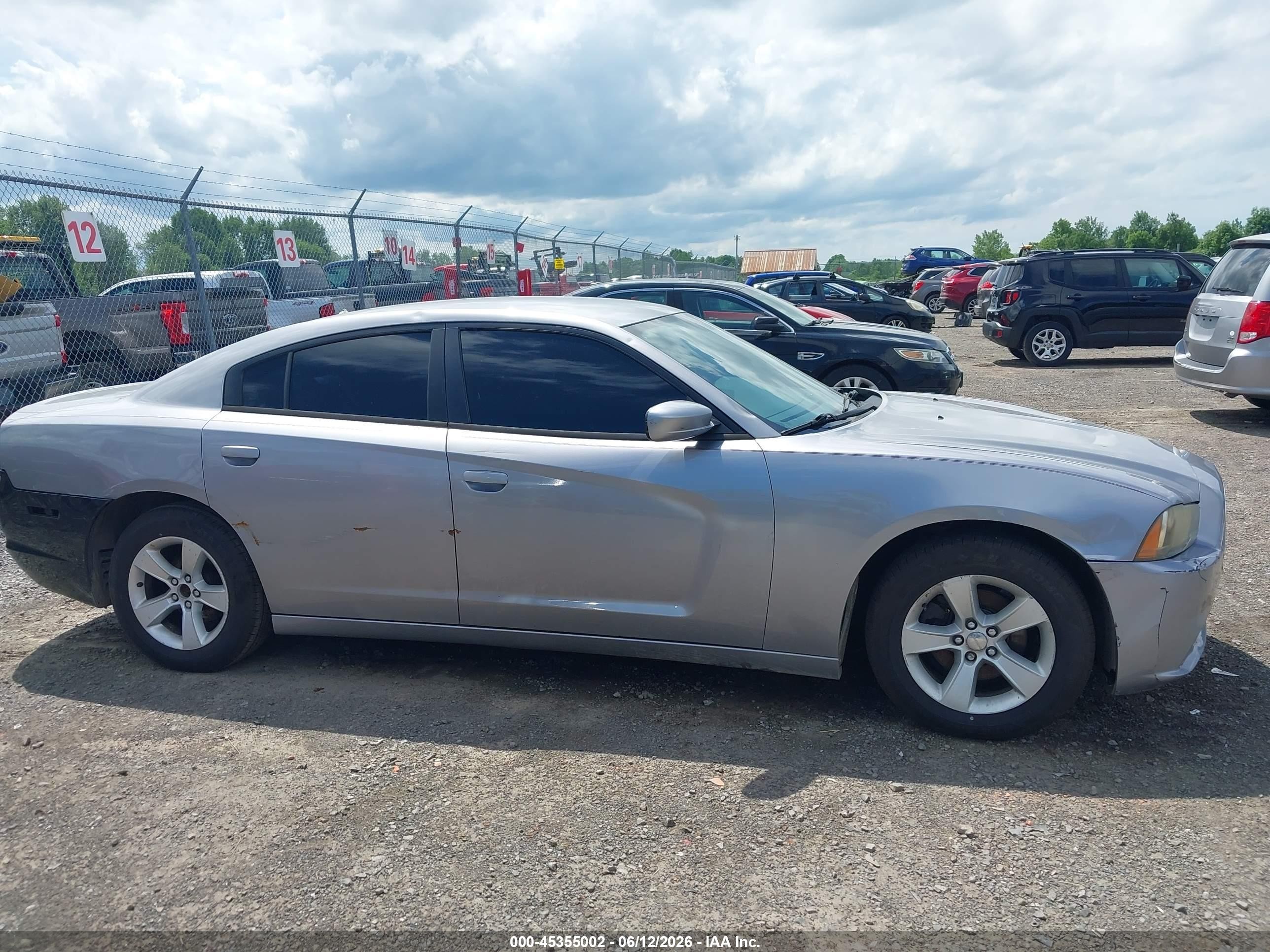 2014 Dodge Charger Se Silver vin: 2C3CDXBGXEH268159
