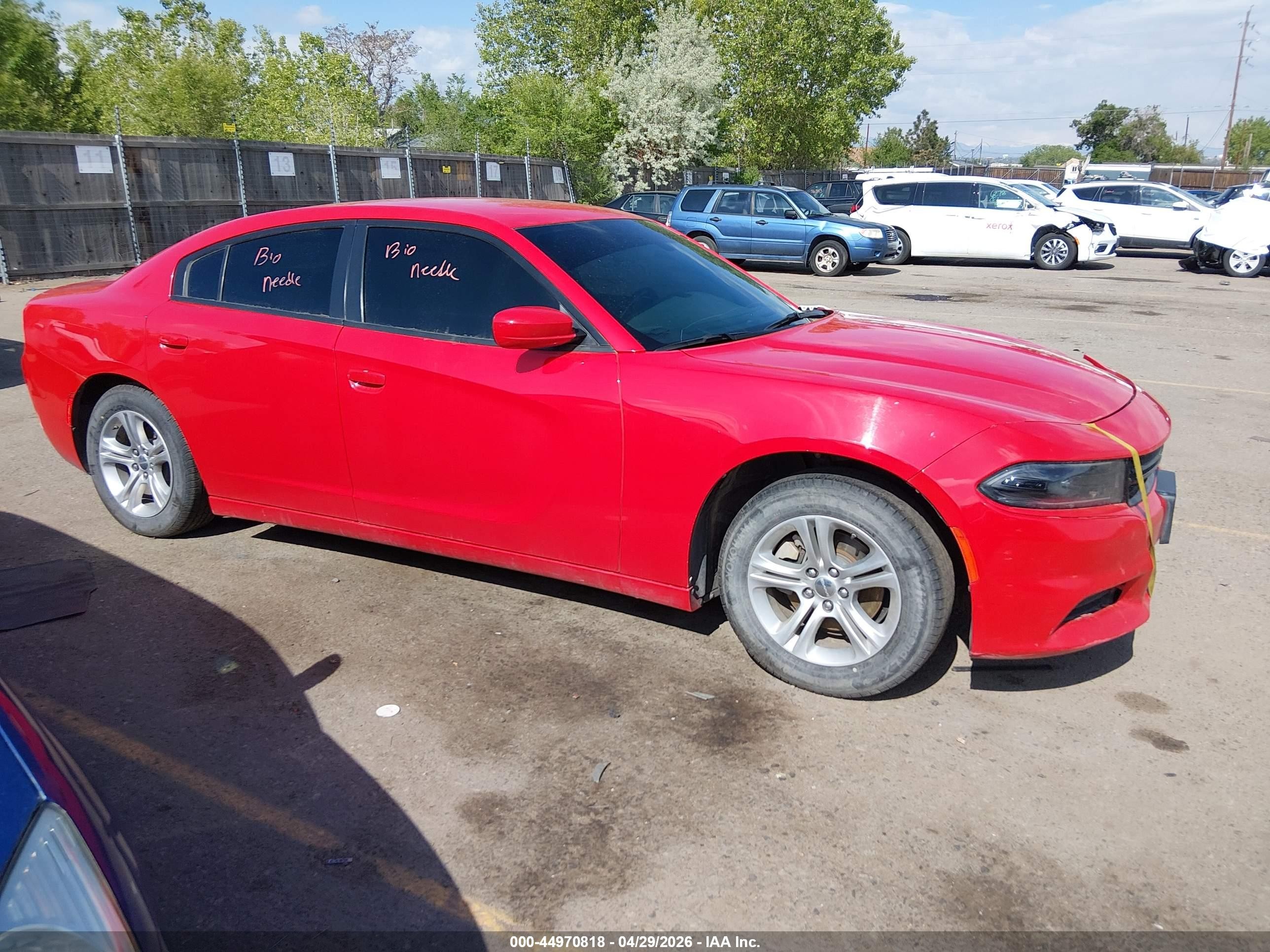 2022 Dodge Charger Sxt Rwd Red vin: 2C3CDXBGXNH138026