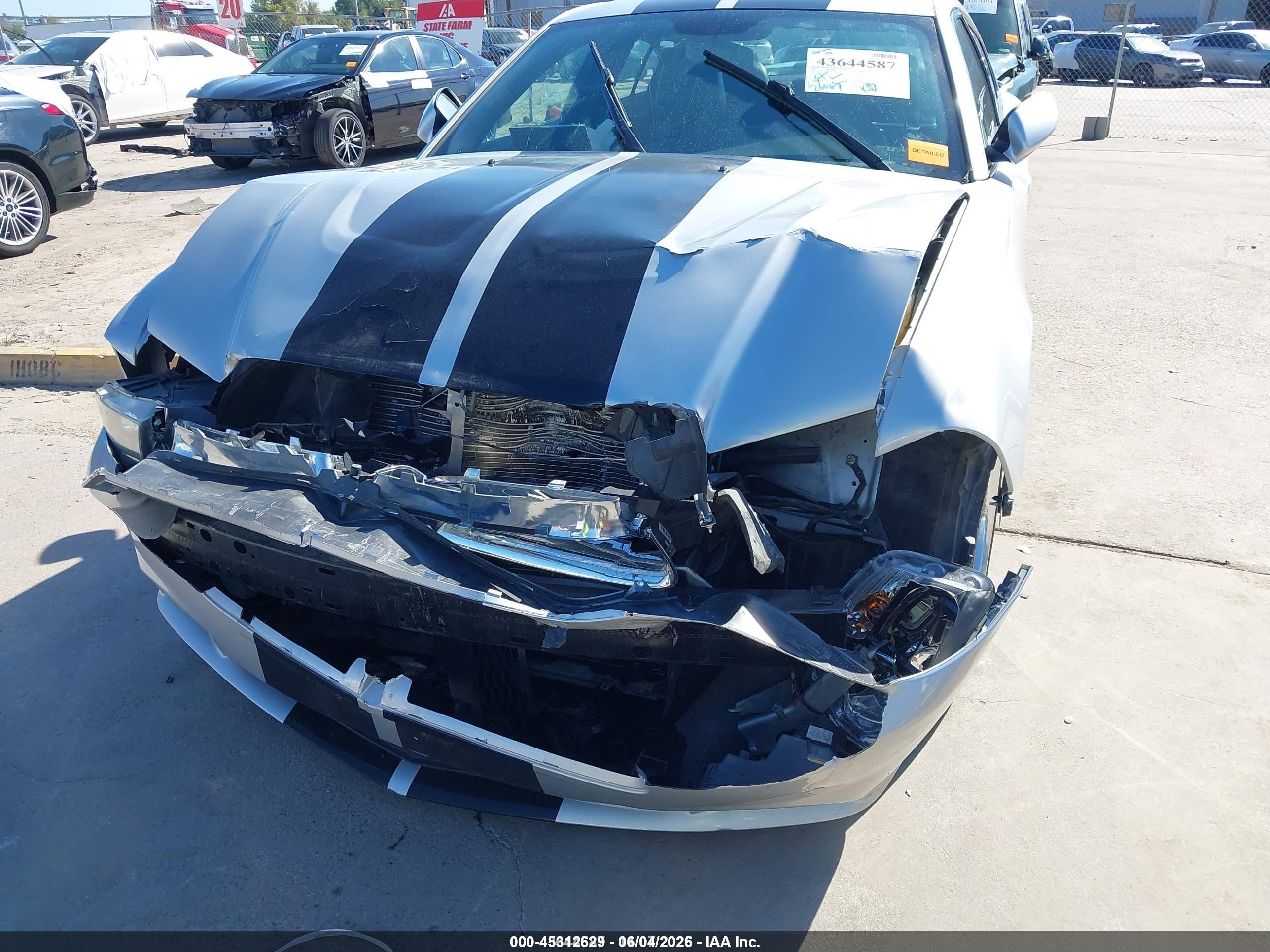 2012 Dodge Charger R/t Серебряный vin: 2C3CDXCT1CH134794
