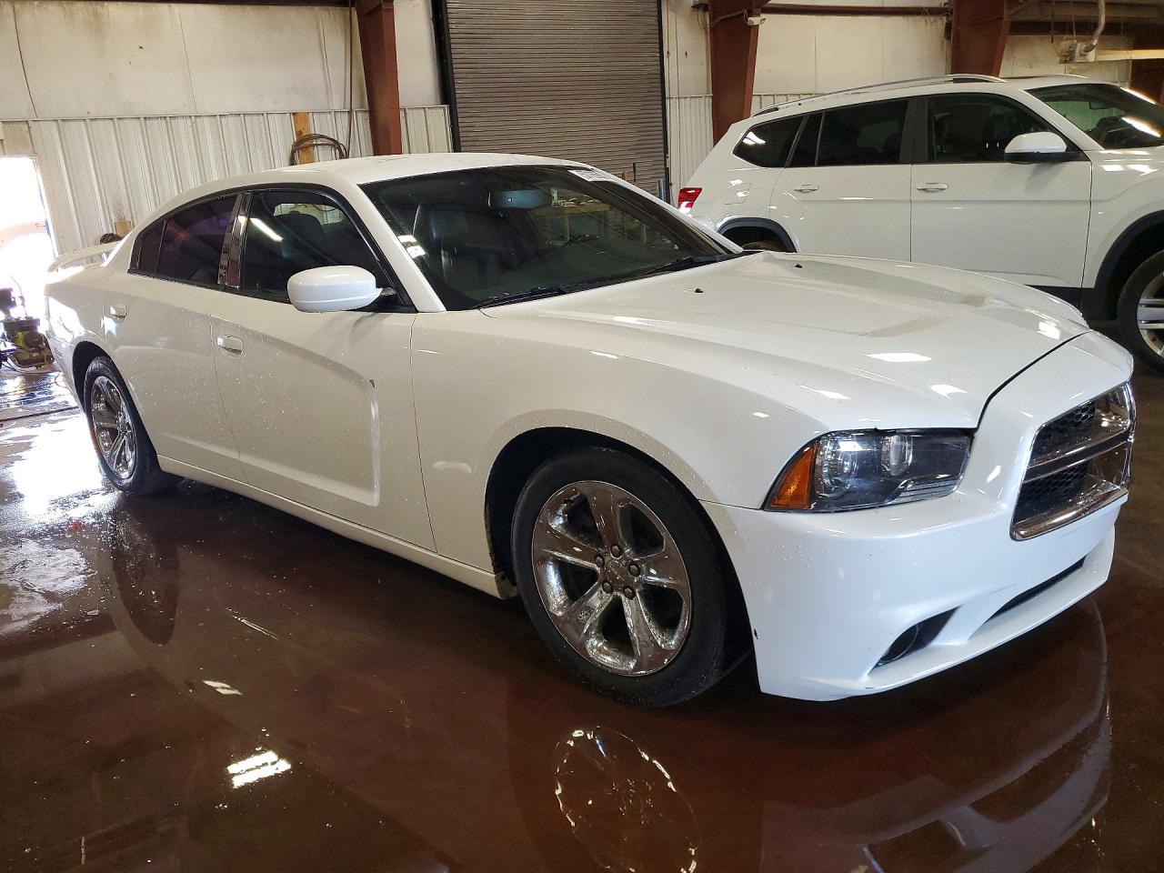 2013 Dodge Charger R White vin: 2C3CDXCT1DH652650