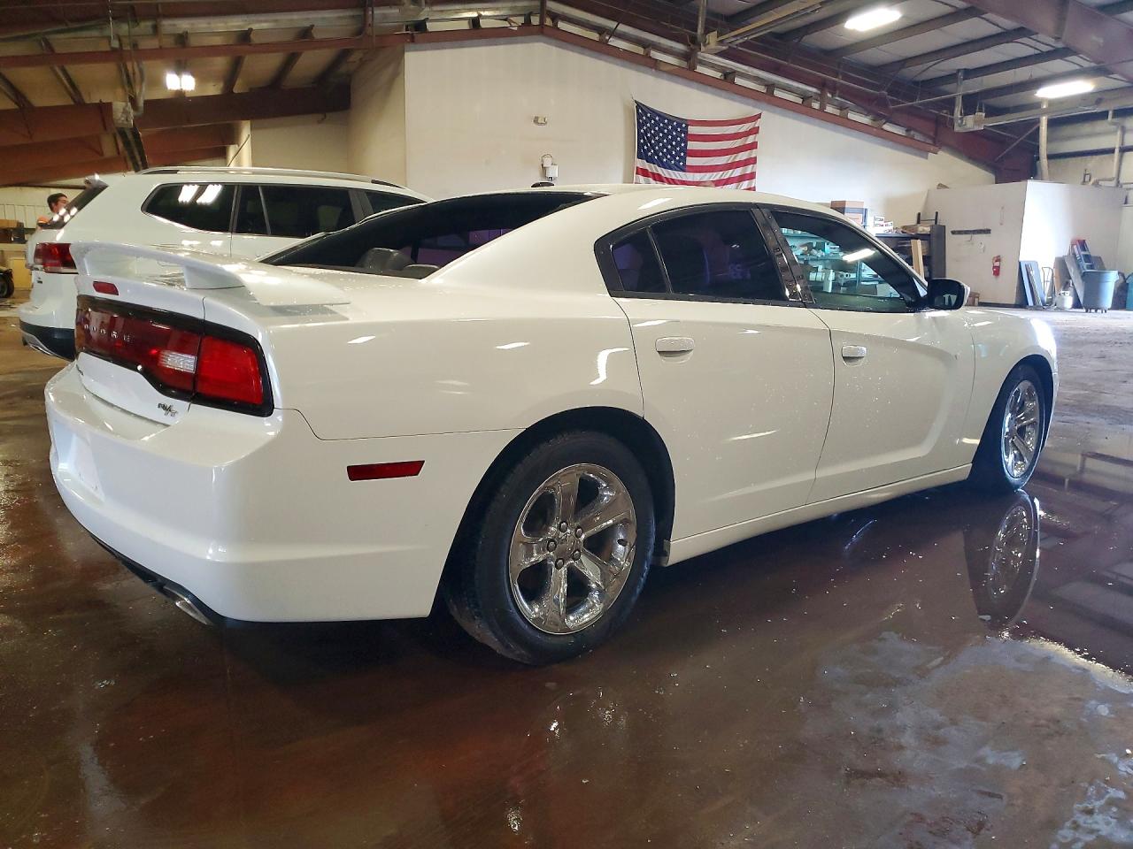 2013 Dodge Charger R White vin: 2C3CDXCT1DH652650