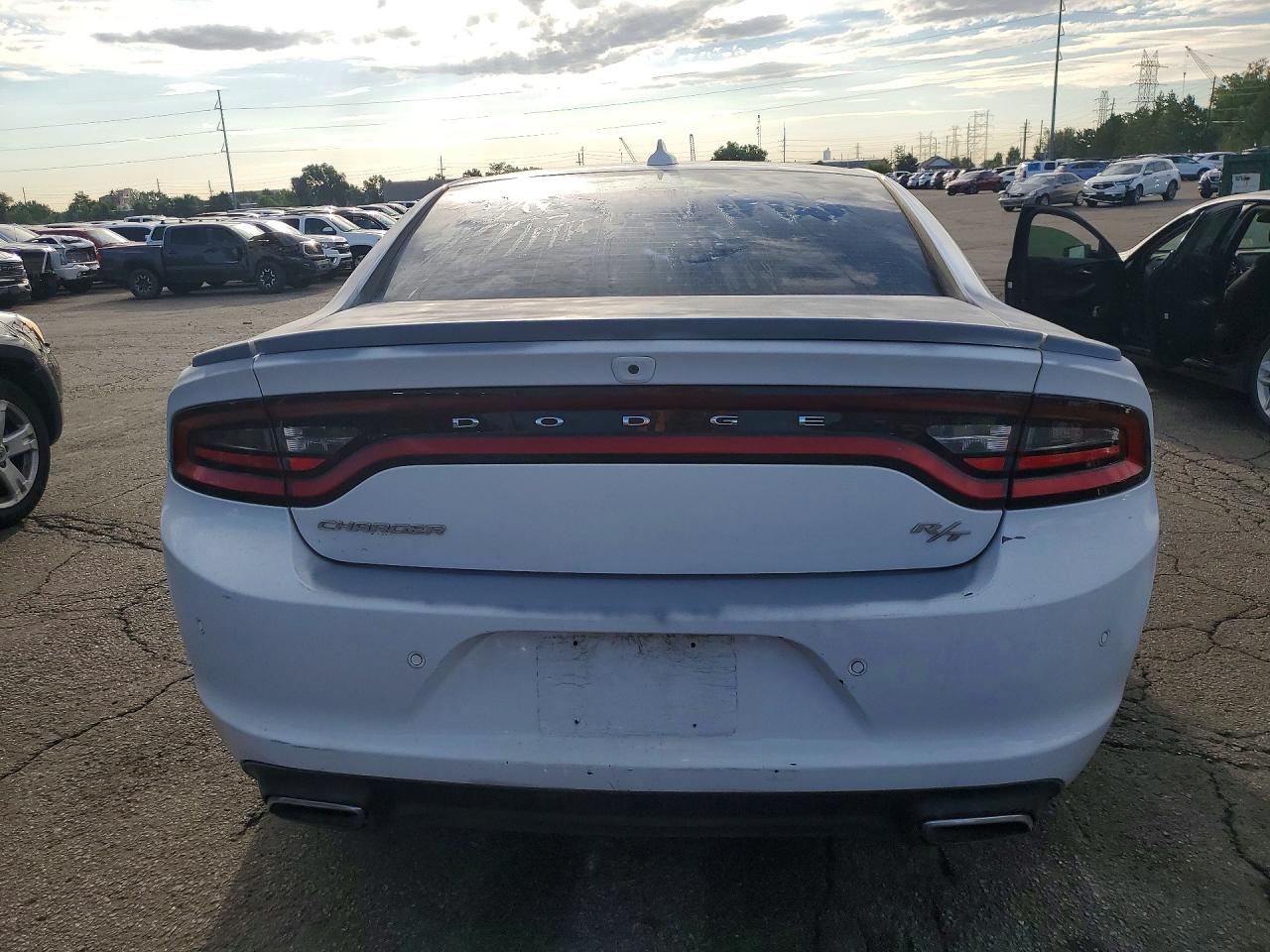 2015 Dodge Charger R/t White vin: 2C3CDXCT3FH727979