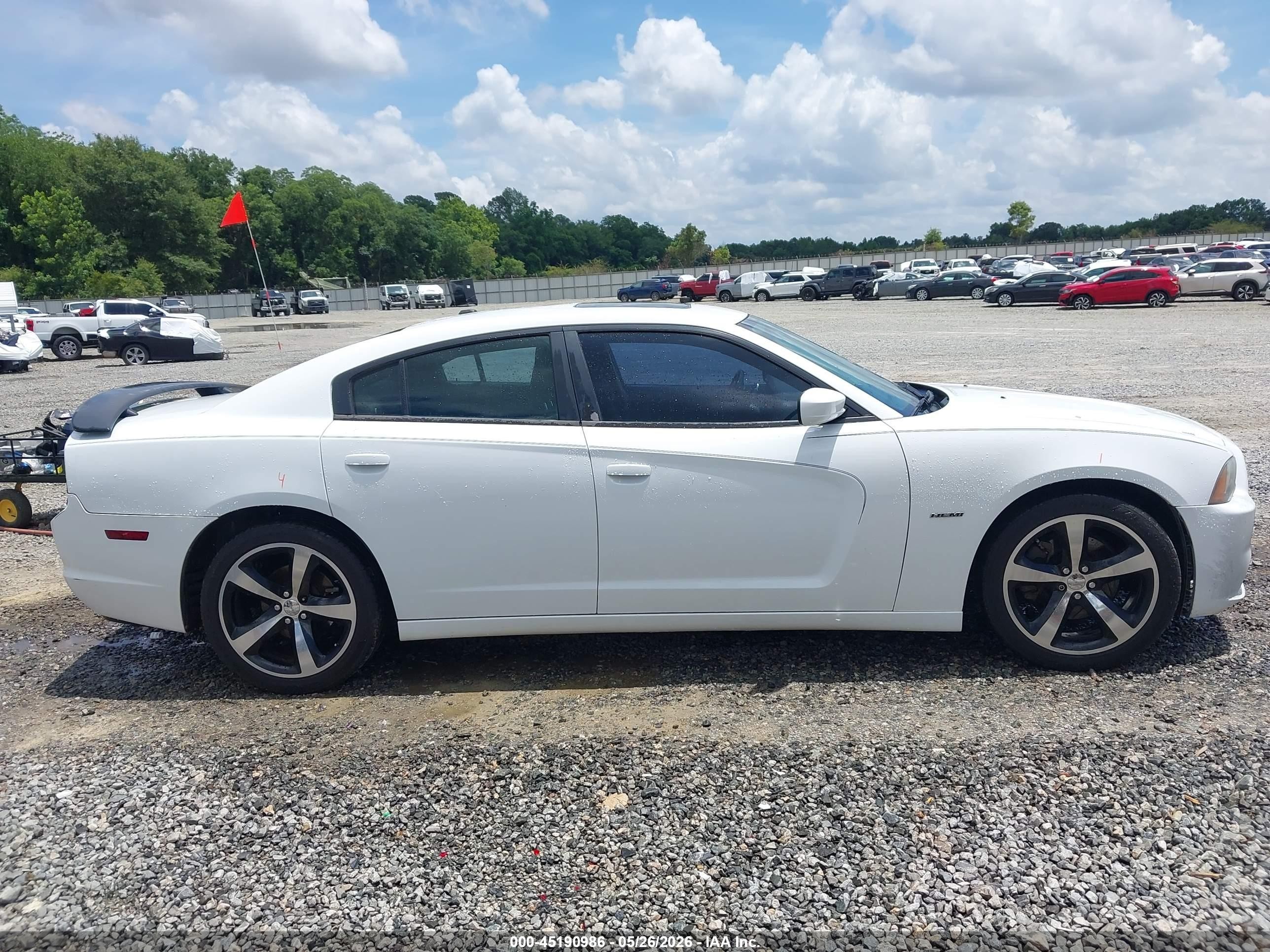 2014 Dodge Charger R/t White vin: 2C3CDXCT4EH368415