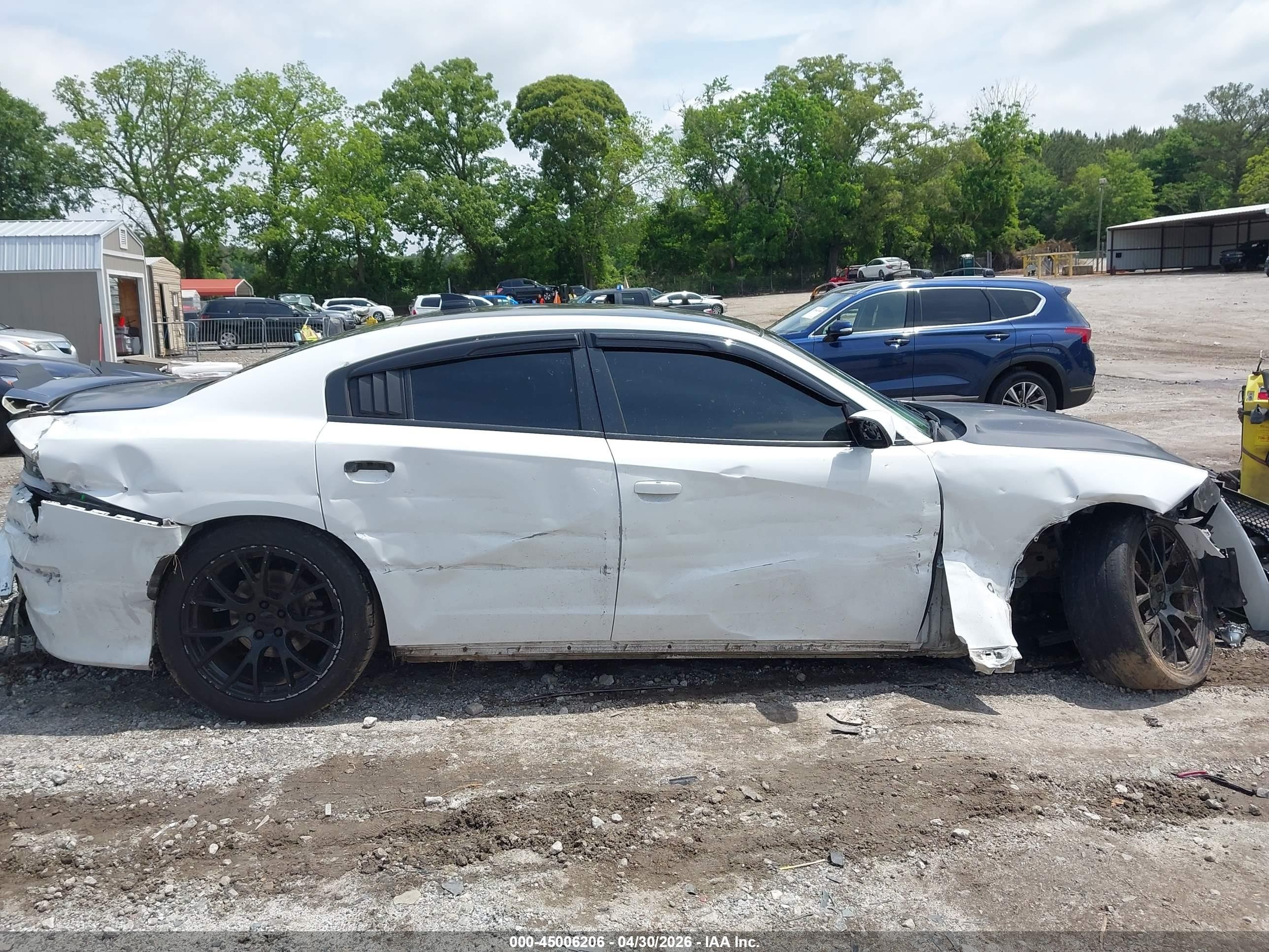 2019 Dodge Charger R/t Rwd White vin: 2C3CDXCT4KH539174