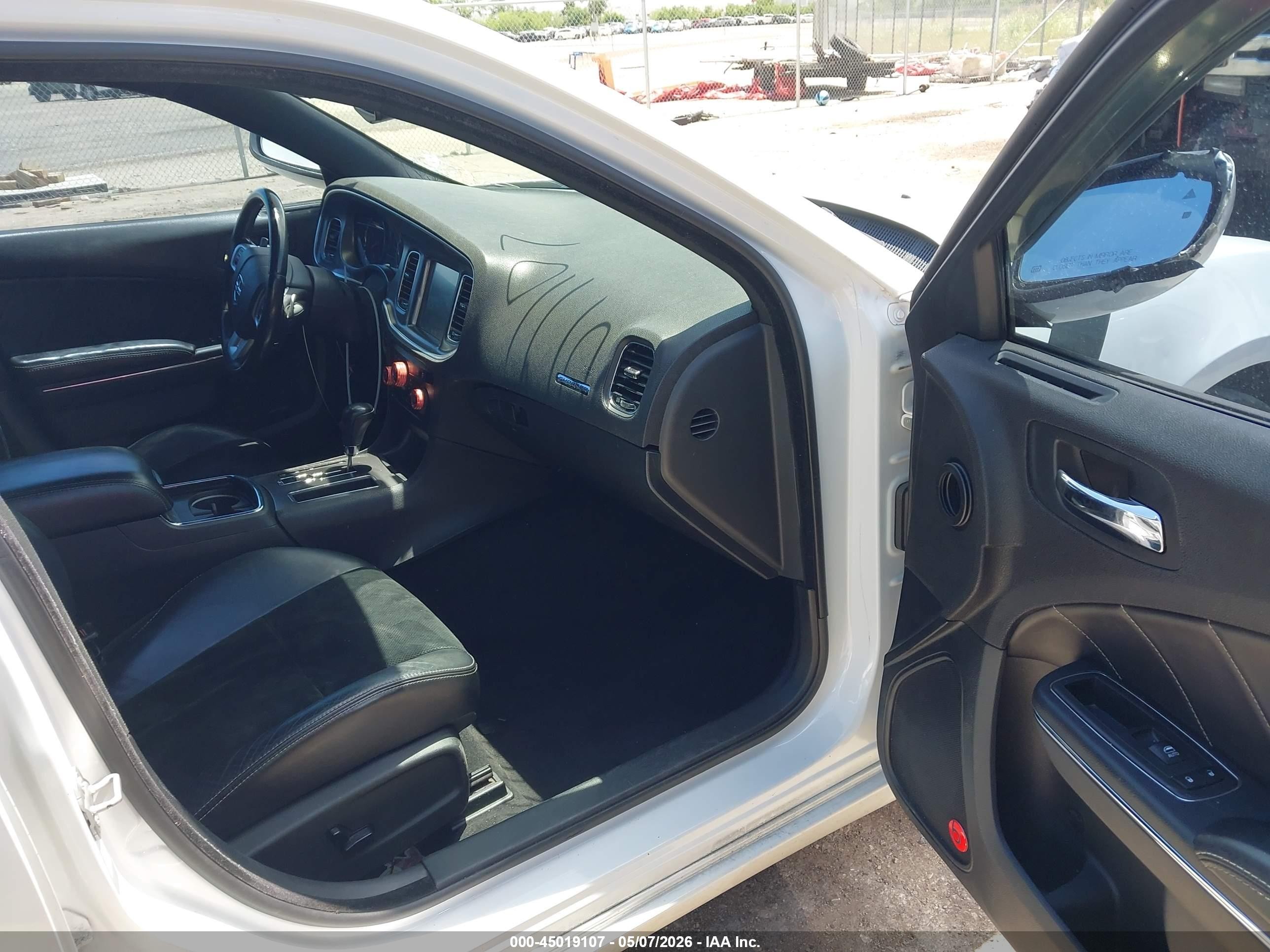2014 Dodge Charger Road/track White vin: 2C3CDXCT5EH209208