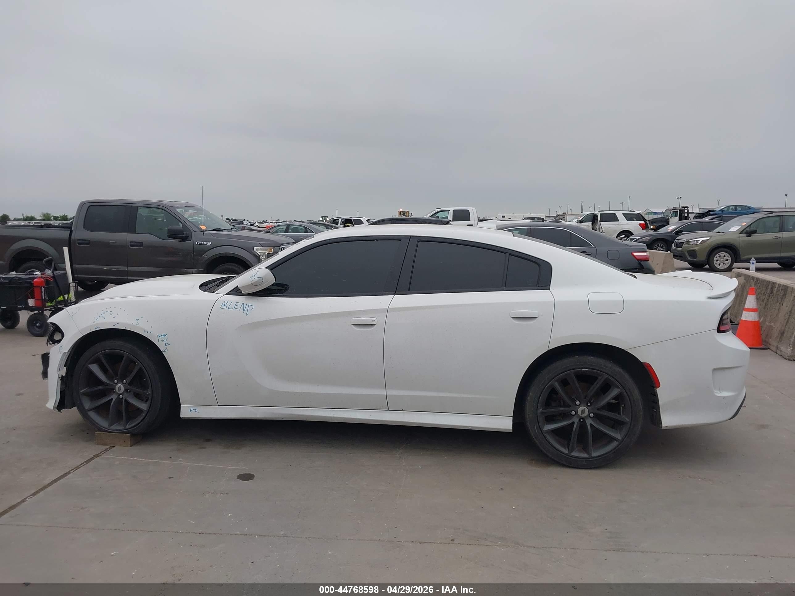 2019 Dodge Charger R/t Rwd White vin: 2C3CDXCT5KH721711