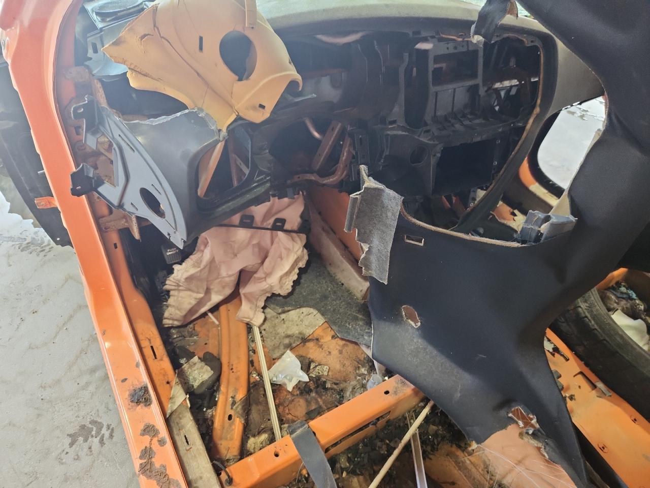 2014 Dodge Charger R Orange vin: 2C3CDXCT6EH295208 Damage: Steering Wheel, Missing, Replacement Required