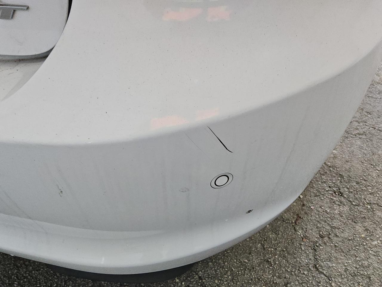 2015 Dodge Charger R/t White vin: 2C3CDXCT6FH863135 Damage: Rear Bumper/Cover, Scraped, 3 To 4 Inches