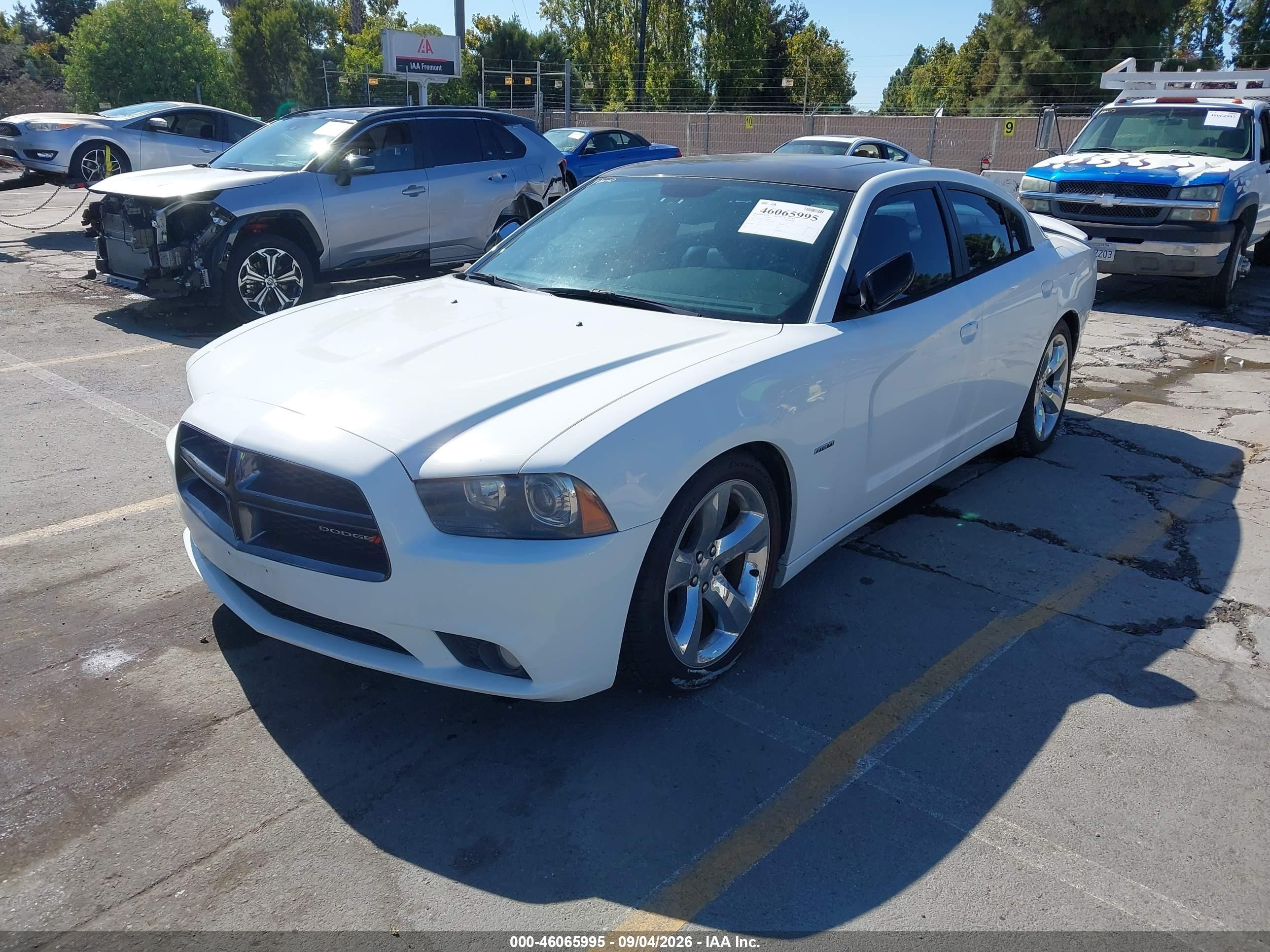 2013 Dodge Charger R/t Plus White vin: 2C3CDXCT7DH738304