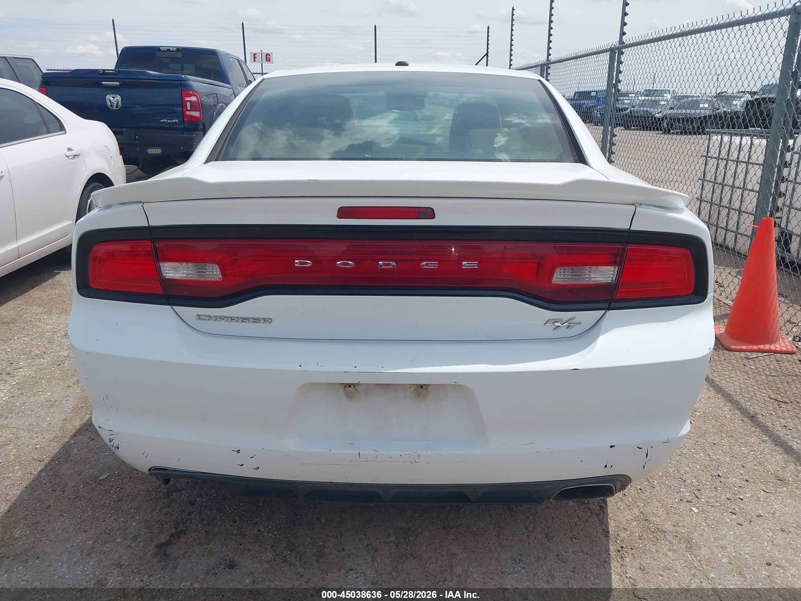 2013 Dodge Charger R/t Белый vin: 2C3CDXCT8DH519772