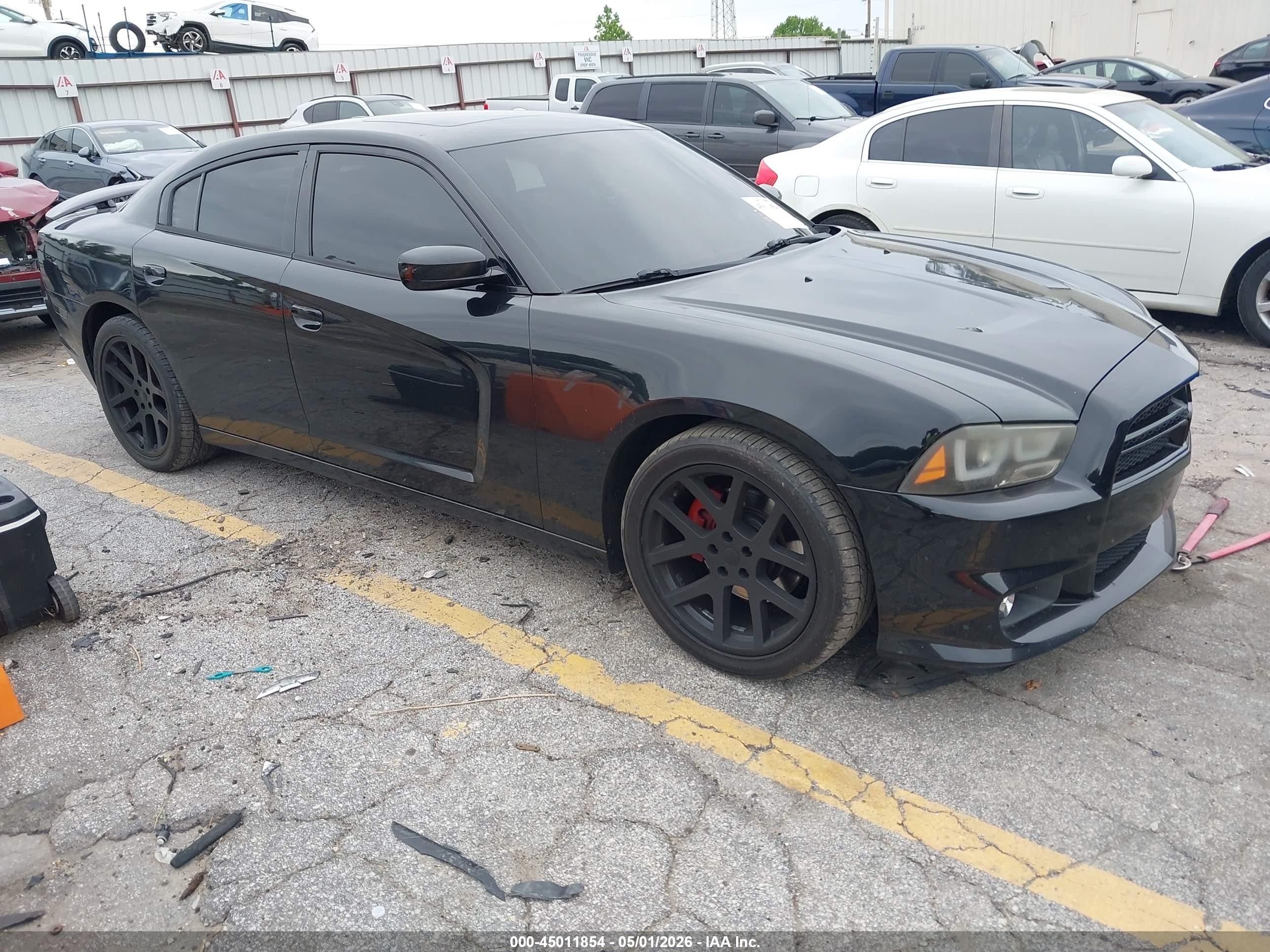 2C3CDXCT8EH338298