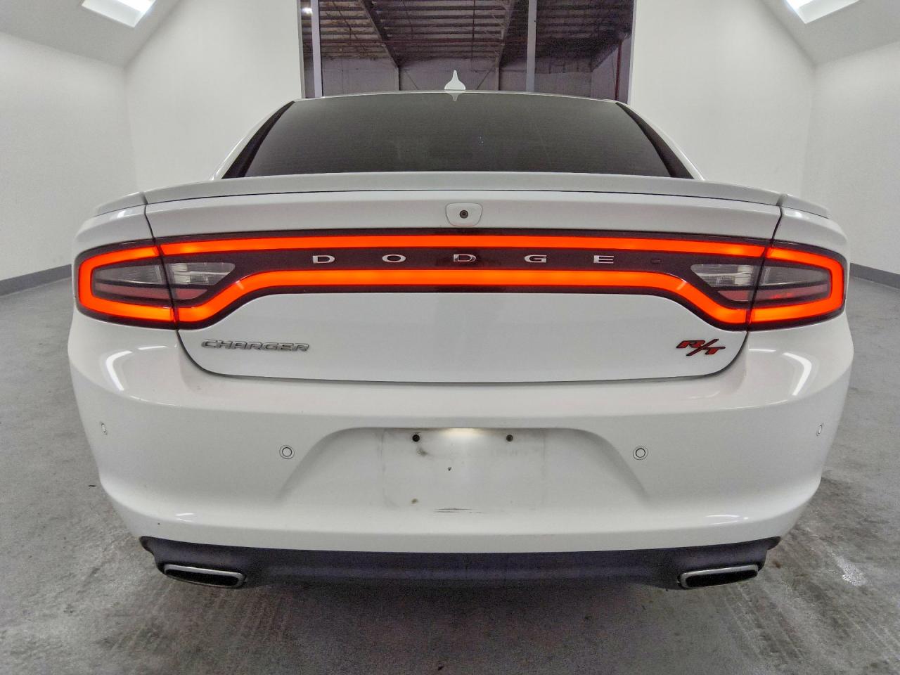 2015 Dodge Charger R/t White vin: 2C3CDXCTXFH741541