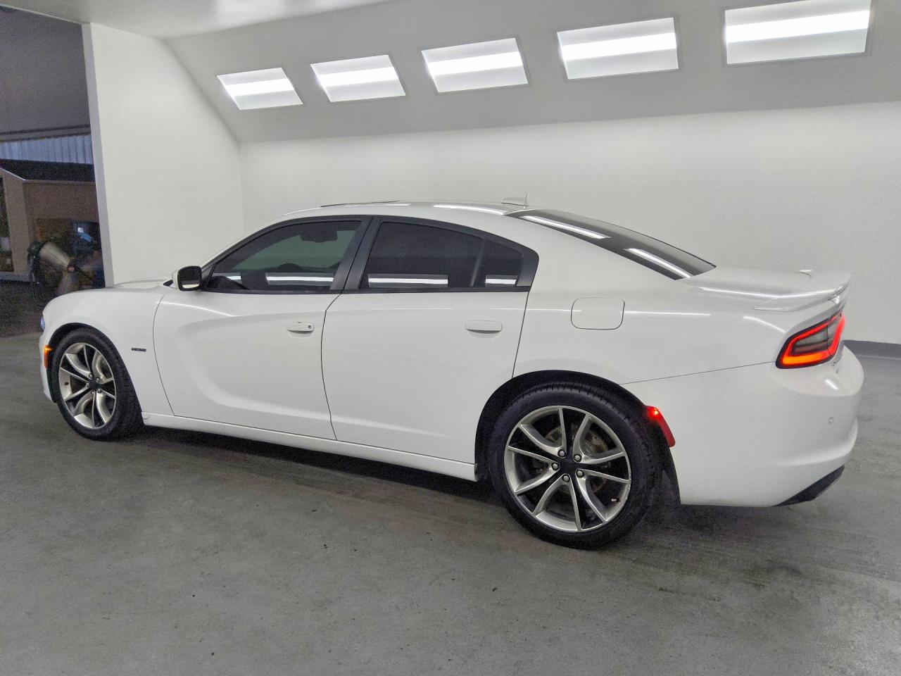 2015 Dodge Charger R/t White vin: 2C3CDXCTXFH741541