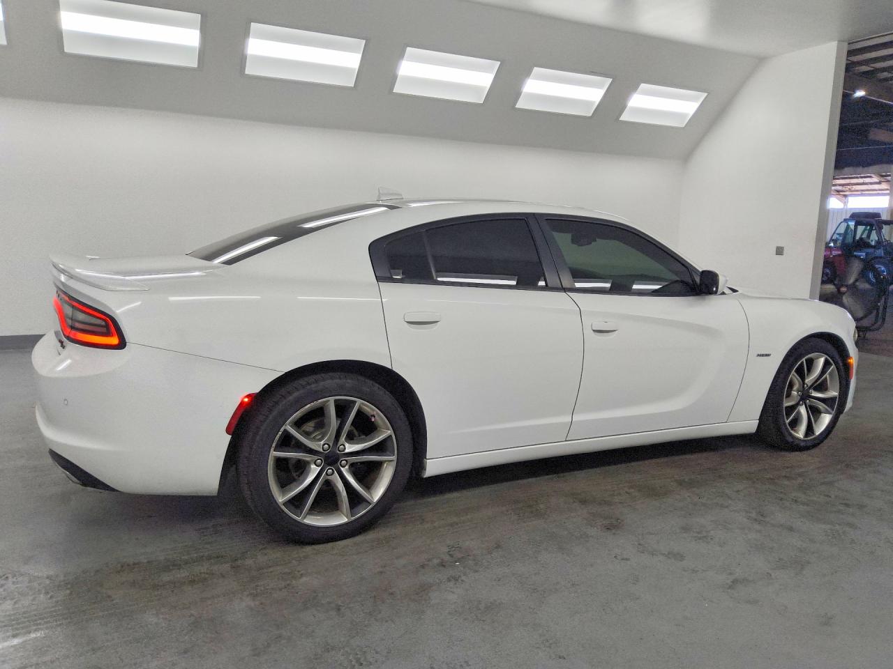 2015 Dodge Charger R/t White vin: 2C3CDXCTXFH741541