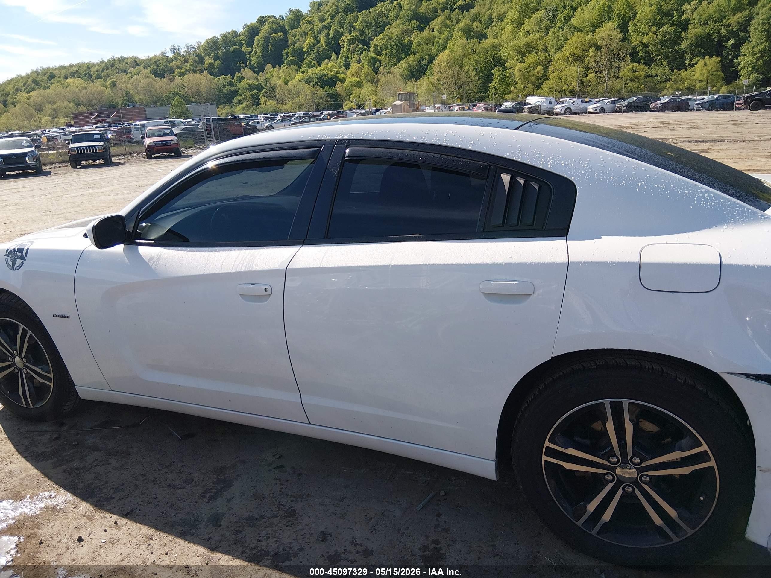 2014 Dodge Charger R/t White vin: 2C3CDXDT7EH371811