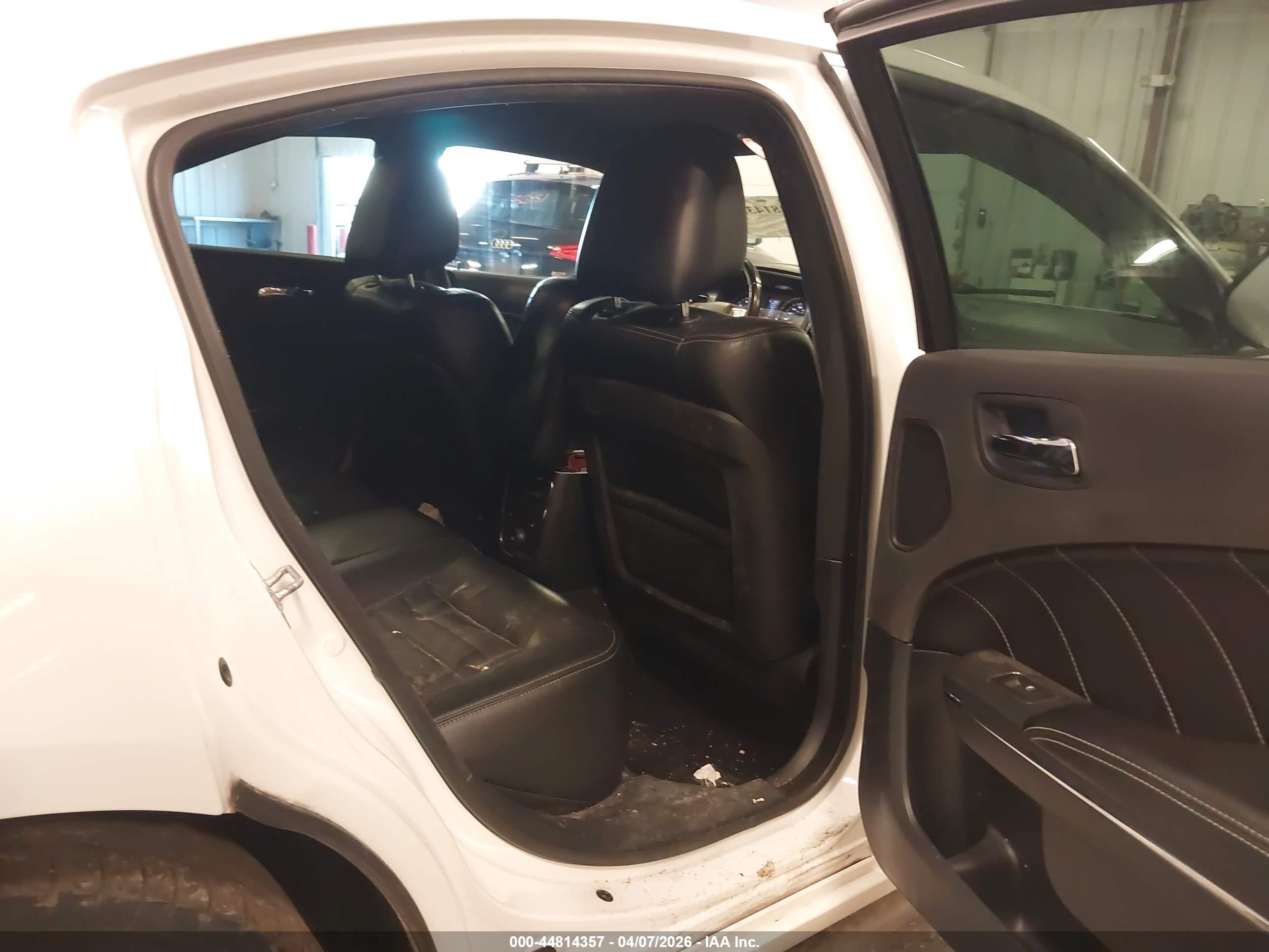 2014 Dodge Charger R/t Plus White vin: 2C3CDXDT9EH114813