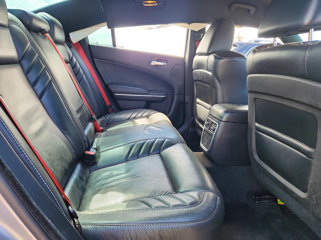 2015 Dodge Charger Srt 392 Silver vin: 2C3CDXEJ2FH905490