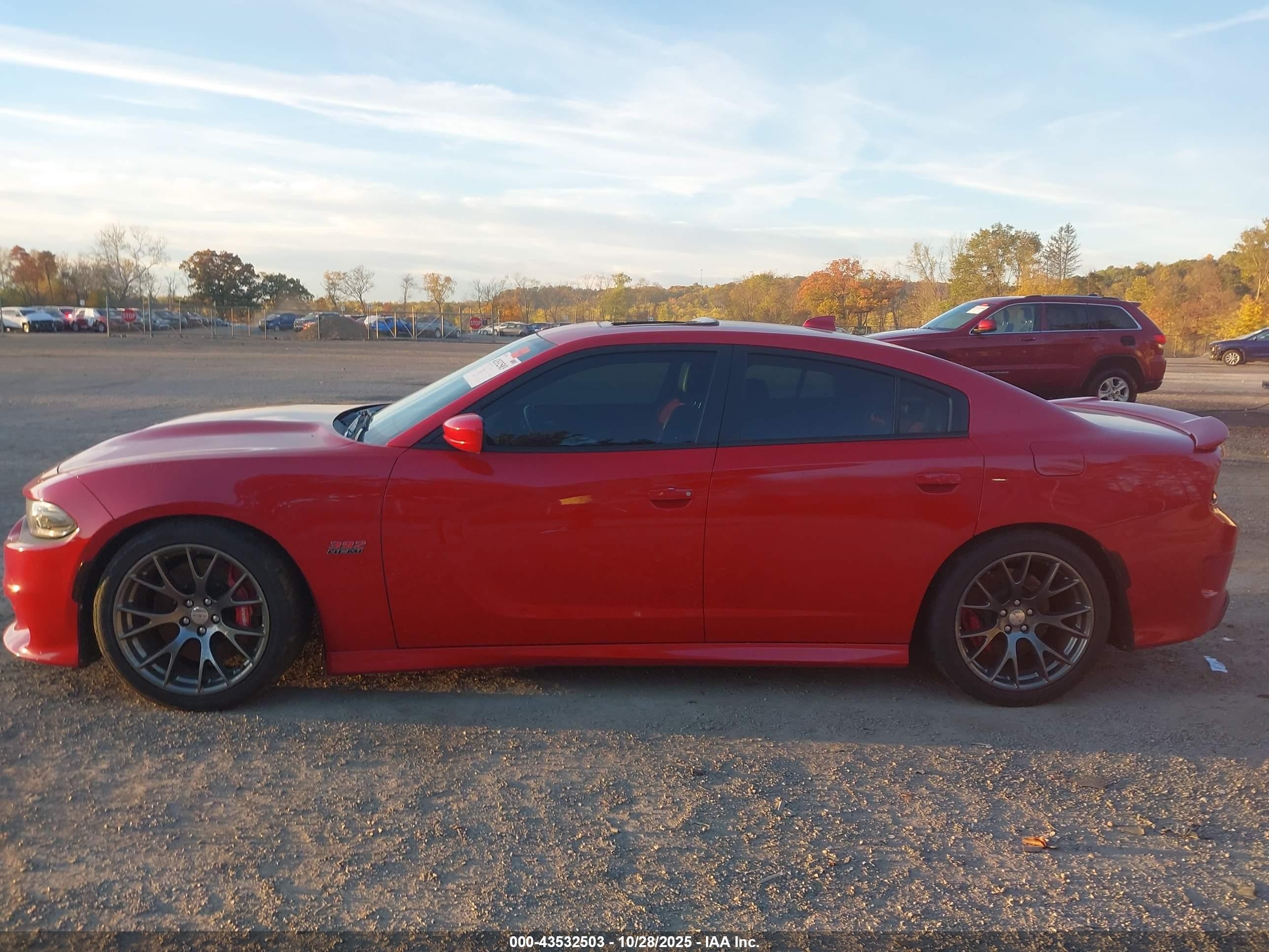 2015 Dodge Charger Srt 392 Red vin: 2C3CDXEJ6FH846458