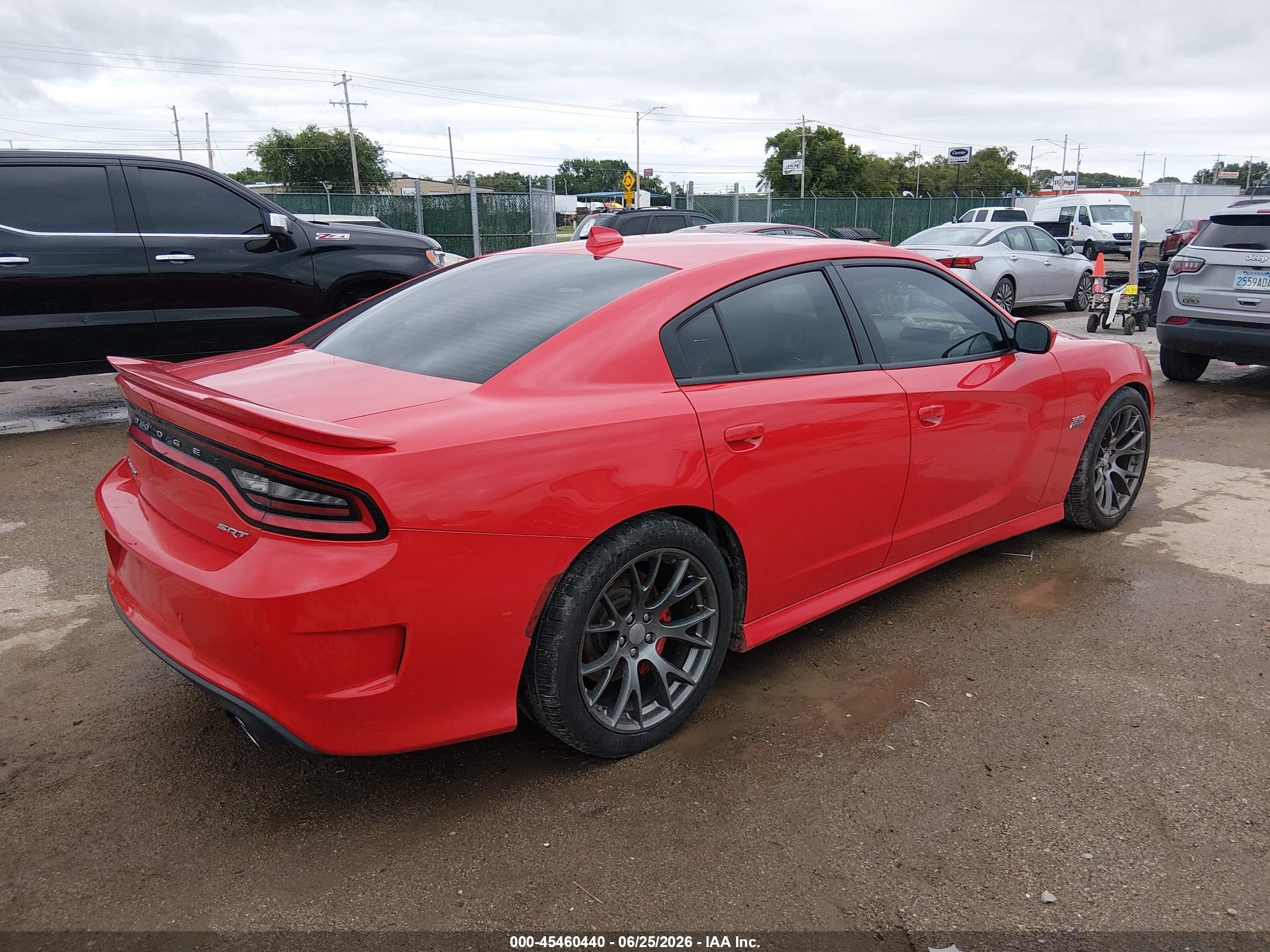 2015 Dodge Charger Srt 392 Red vin: 2C3CDXEJ9FH824860